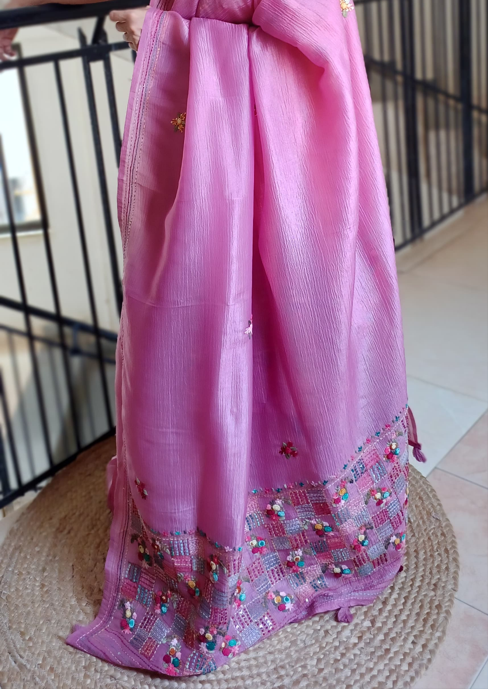 Crushed Tissue Silk Saree with Hand Embroidery –lilac pink Party Wear Saree