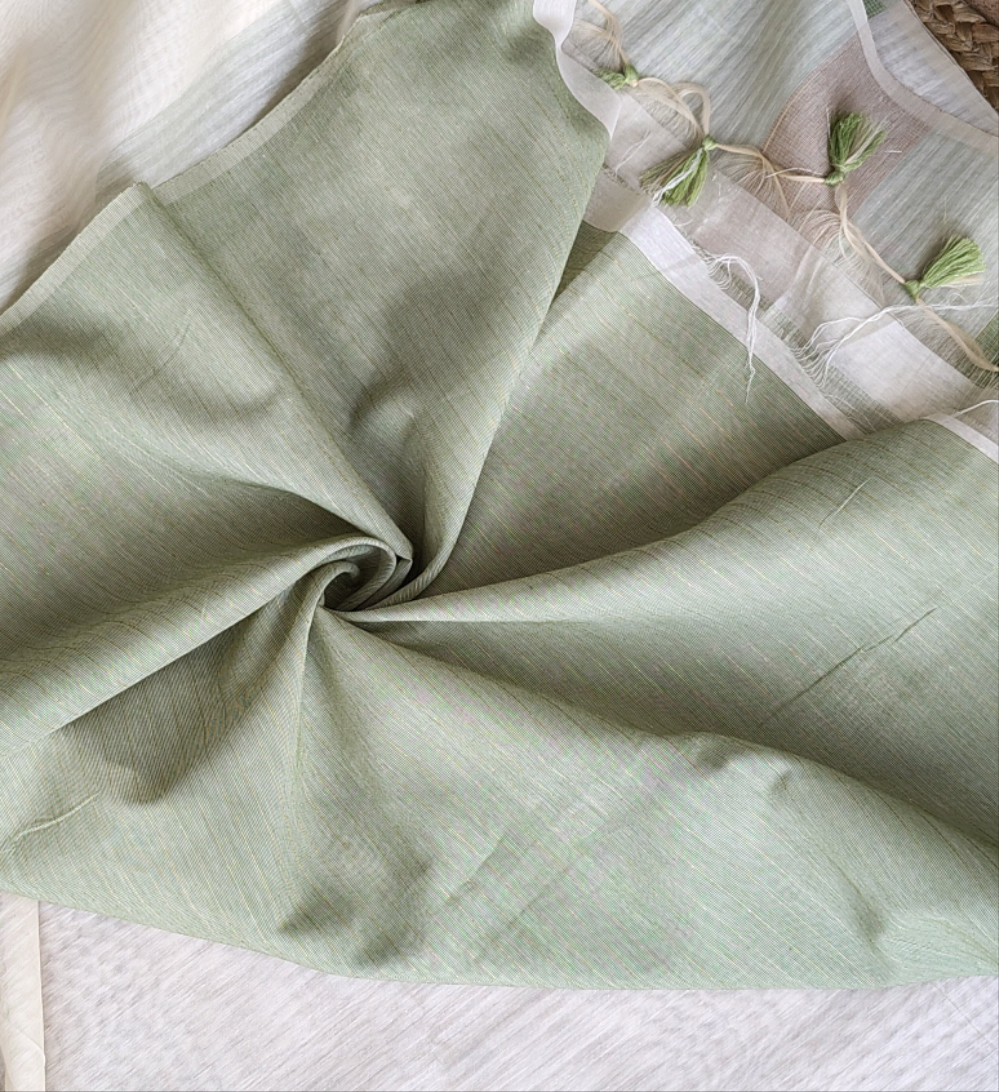 Linen silk Saree with contrast blouse| ivory and green combination