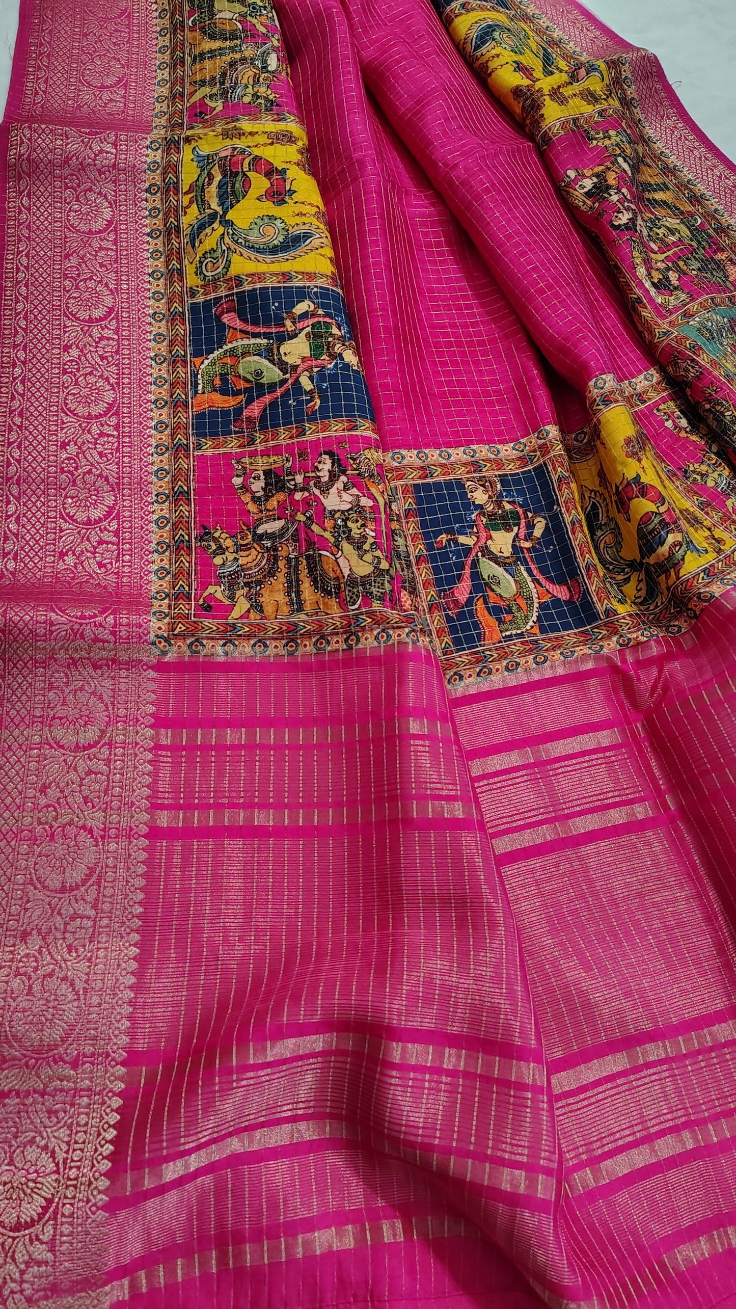 SOFT DOLA silk saree - pink , pallu View