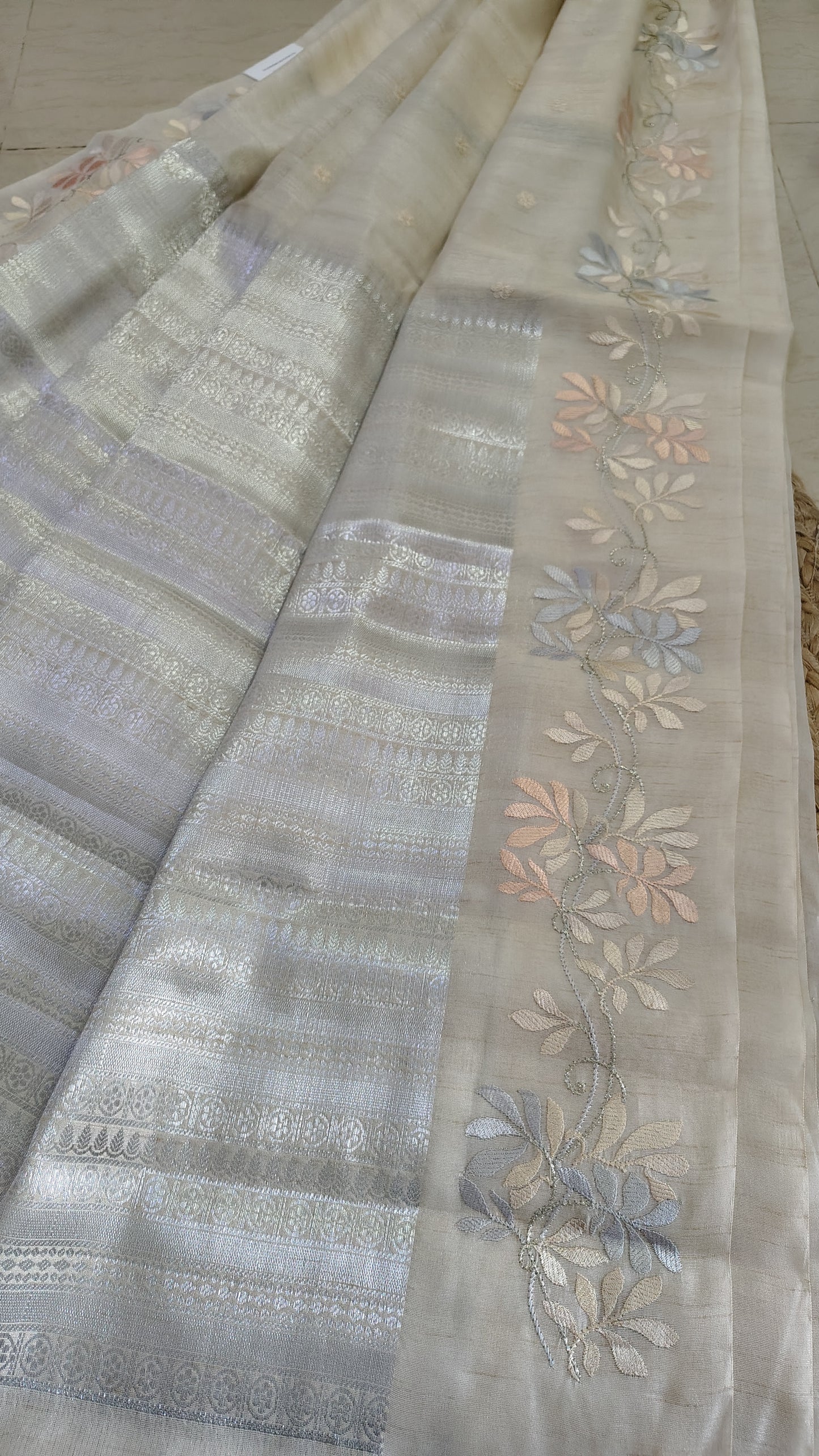 Tussar silk with Silver Zari Banarasi pallu