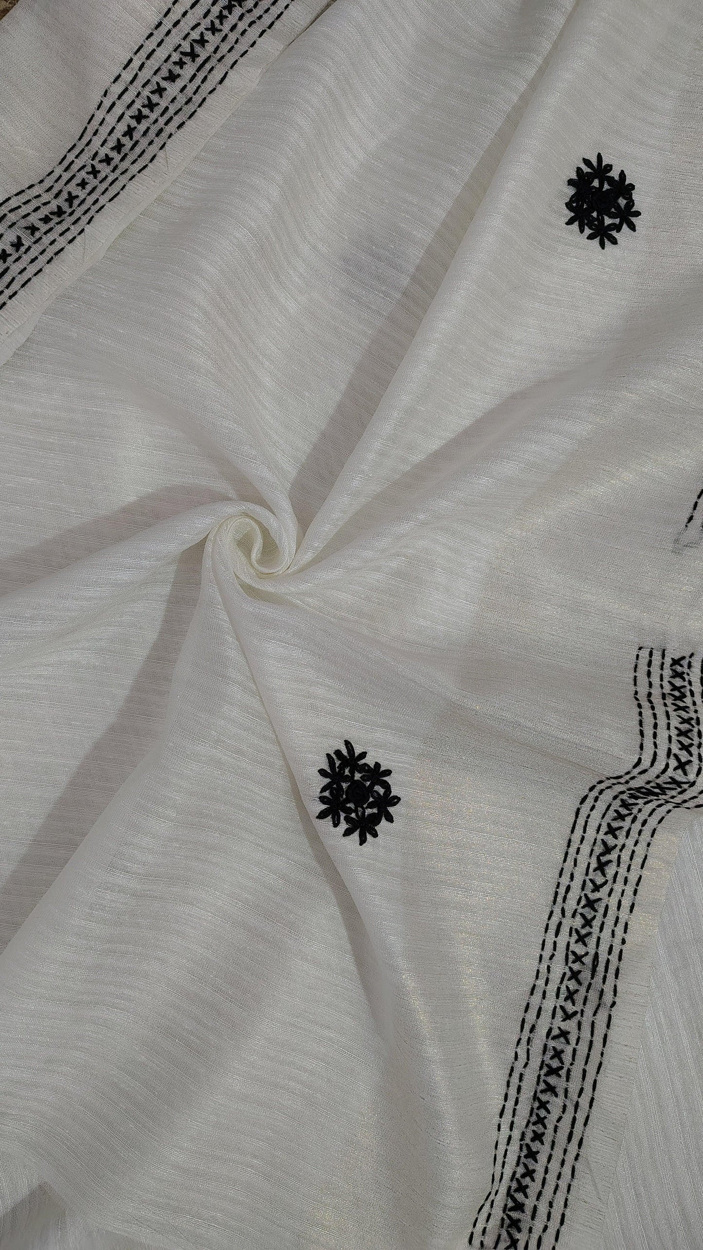 JUTE COTTON SAREE BLACK AND WHITE , DESIGN VIEW