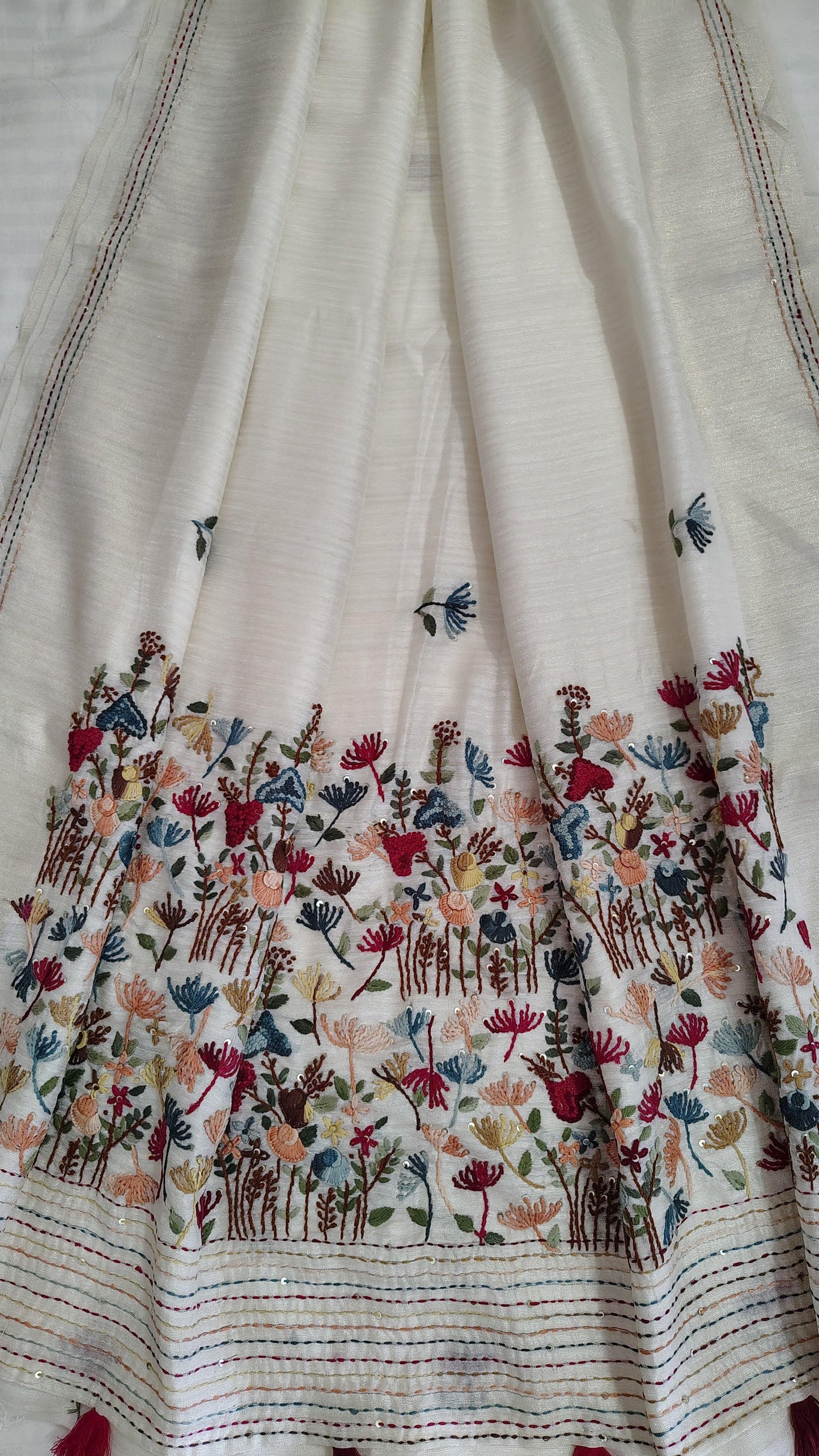 JUTE COTTON SAREE OFF WHITE , DESIGN VIEW