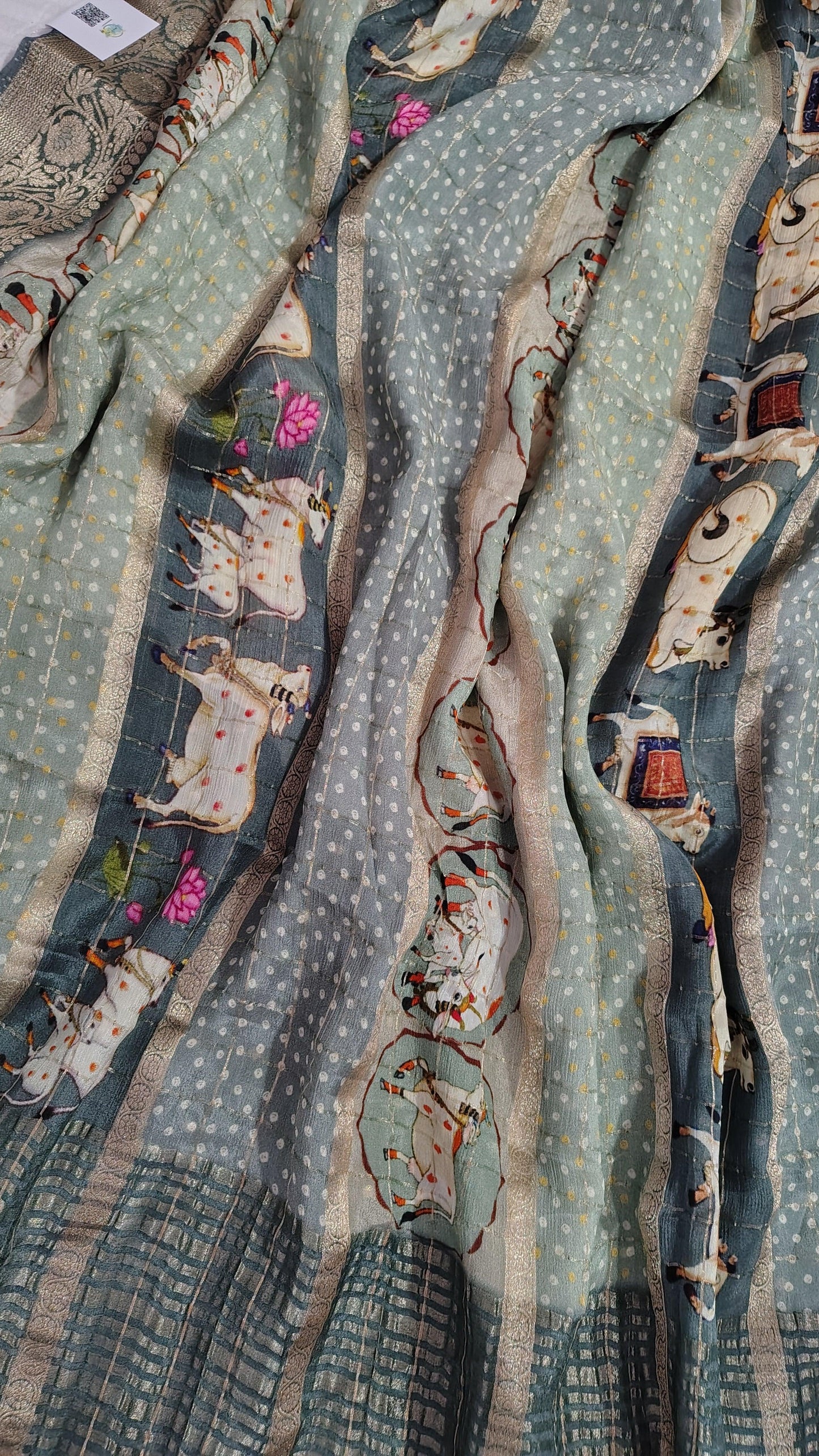 SOFT DOLA silk saree - Nandi motif , DESIGN View 3