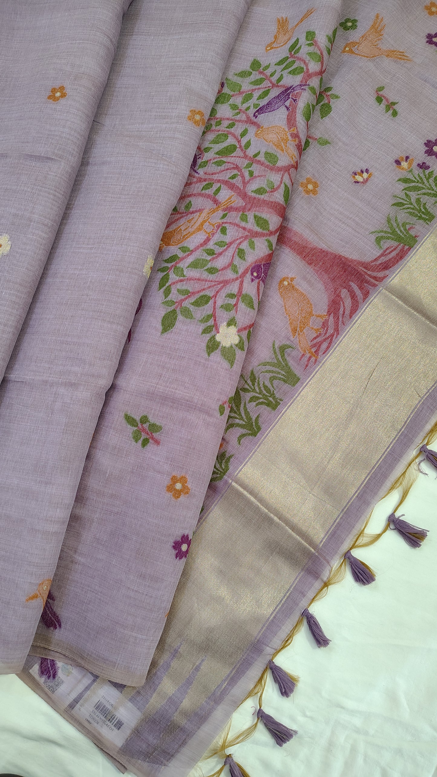 Pastel Linen Silk Saree with Bird Weave – Subtle, Lightweight Elegance