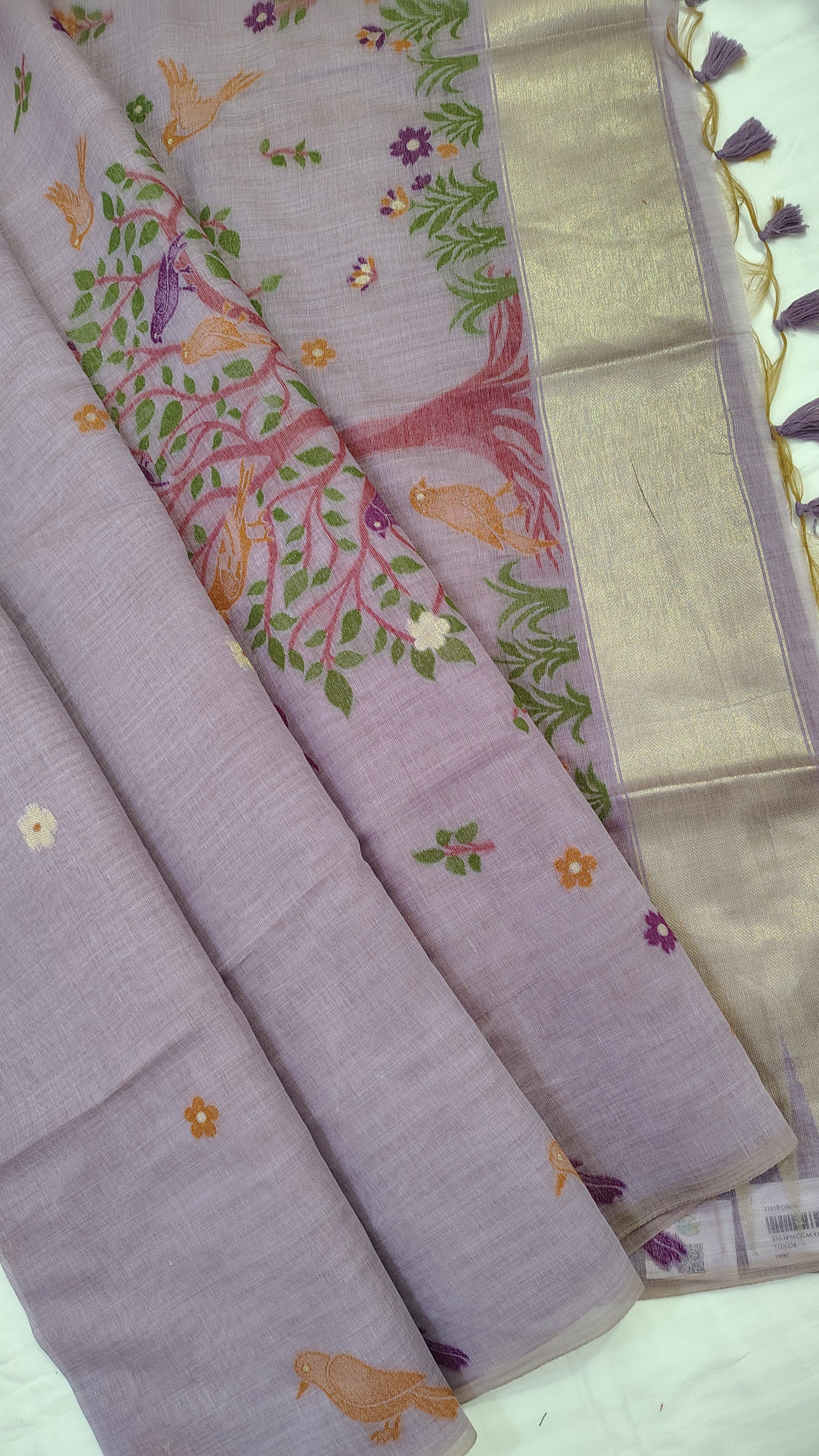 Pastel Linen Silk Saree with Bird Weave – Subtle, Lightweight Elegance