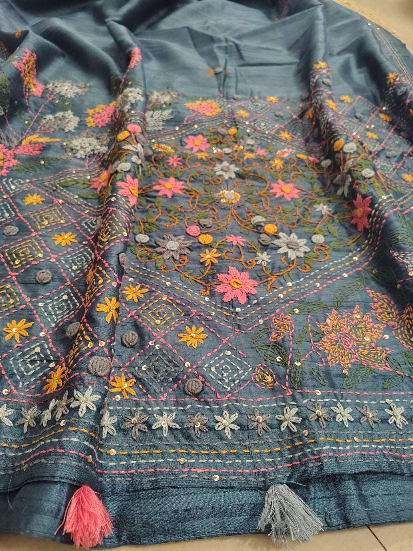 GUCCHA deep blue Tussar silk saree , Motif view