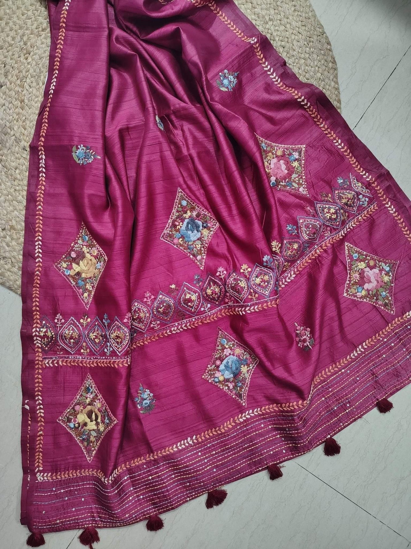 GUCCHA Tussar silk saree , Pallu View