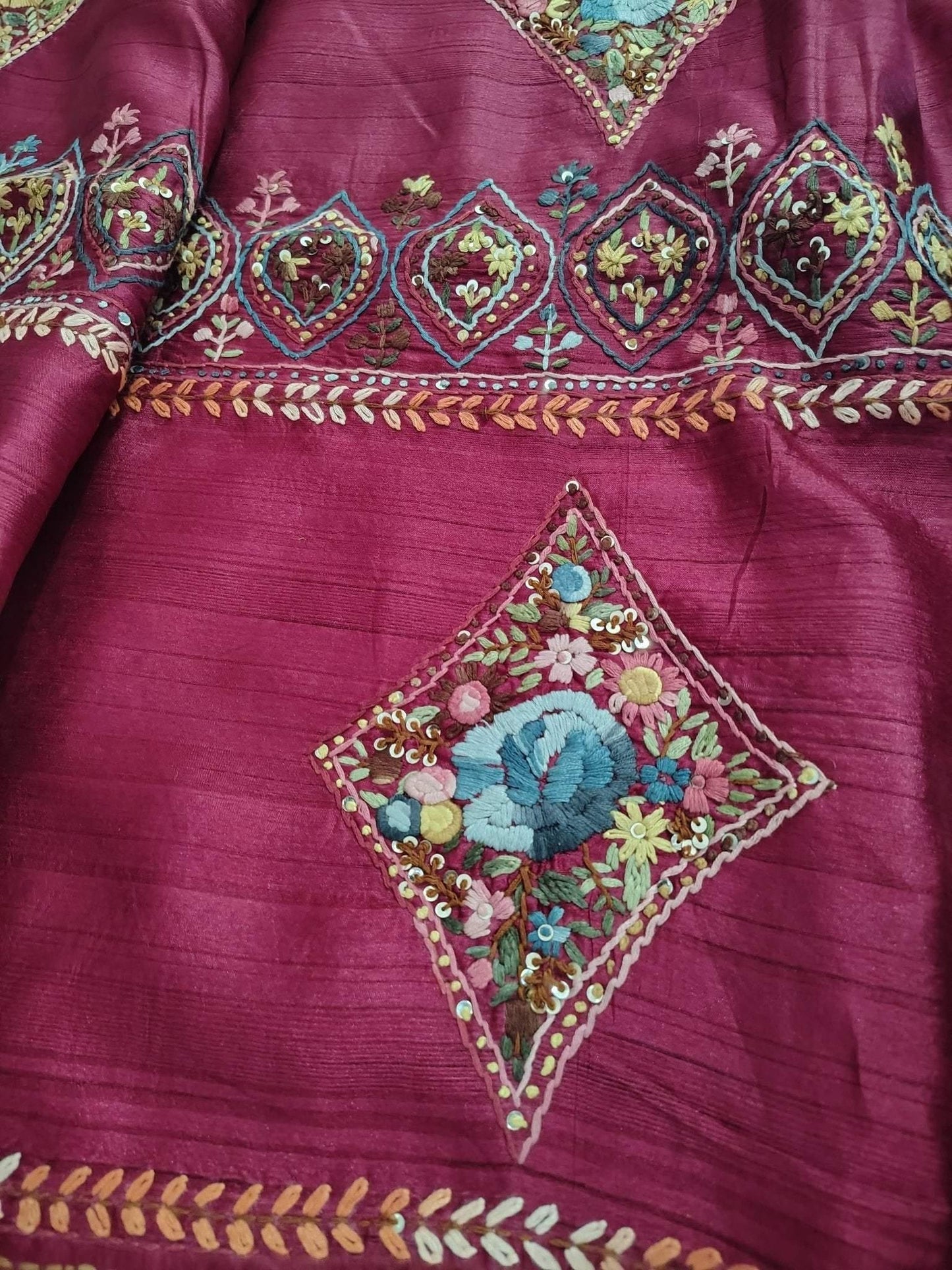 GUCCHA Tussar silk saree , Motif view