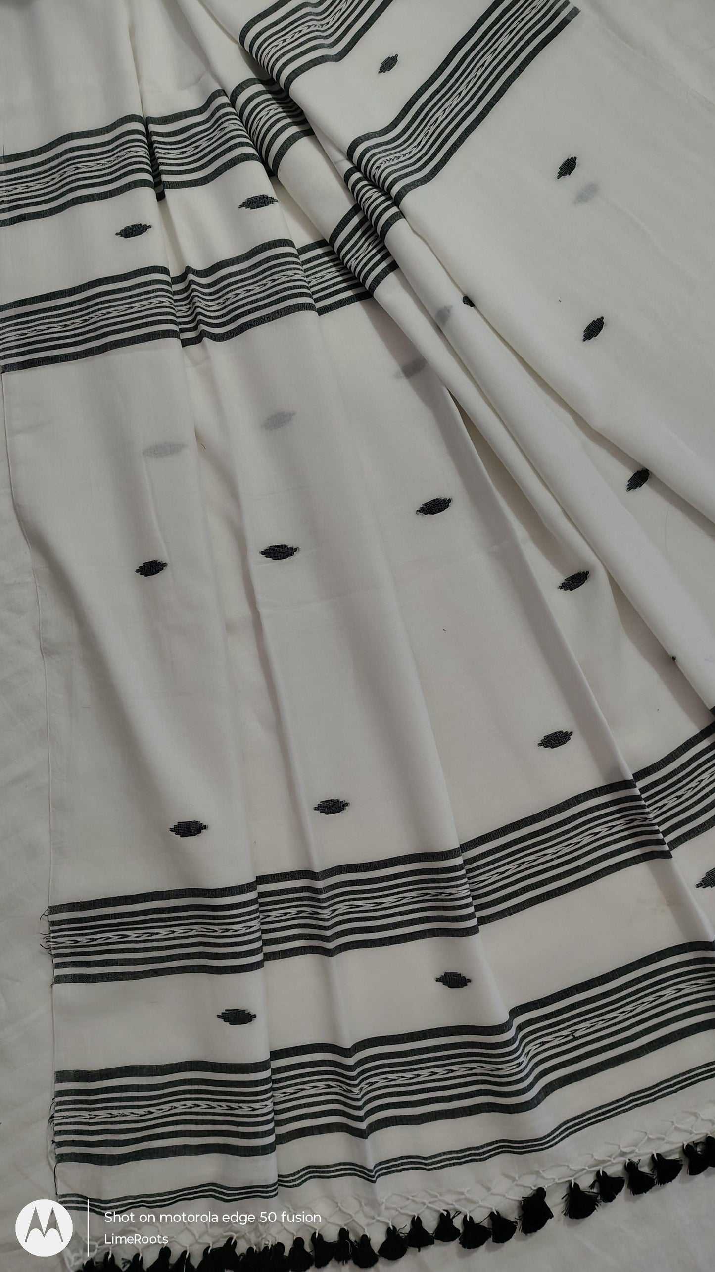 MULMUL SAREE - PALLU VIEW
