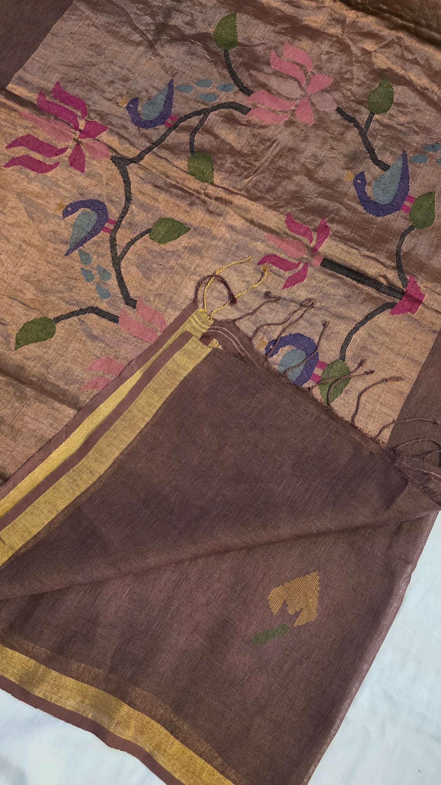 Brown Pure Linen Lotus pallu