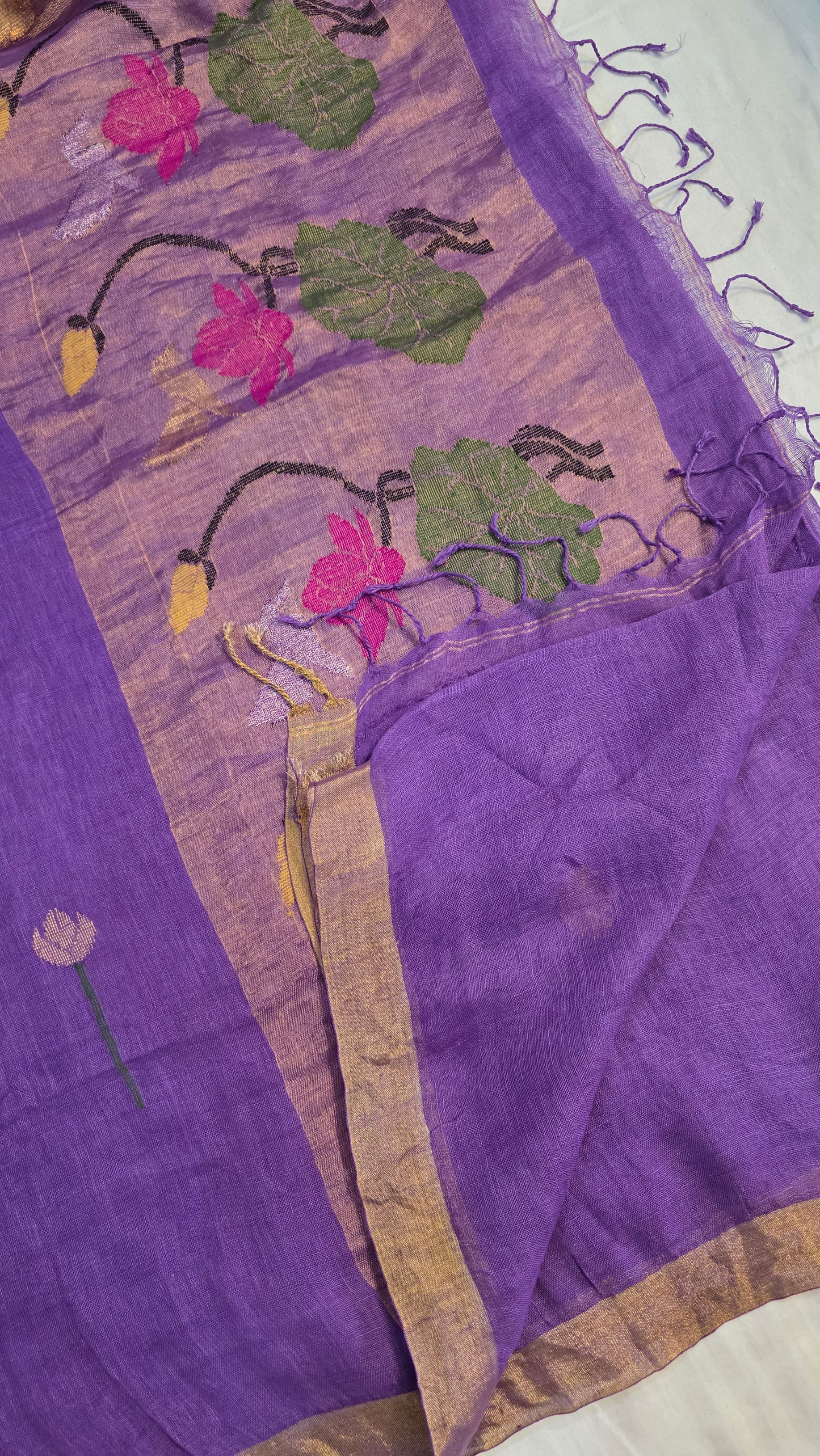 Lavender Pure Linen Lotus pallu