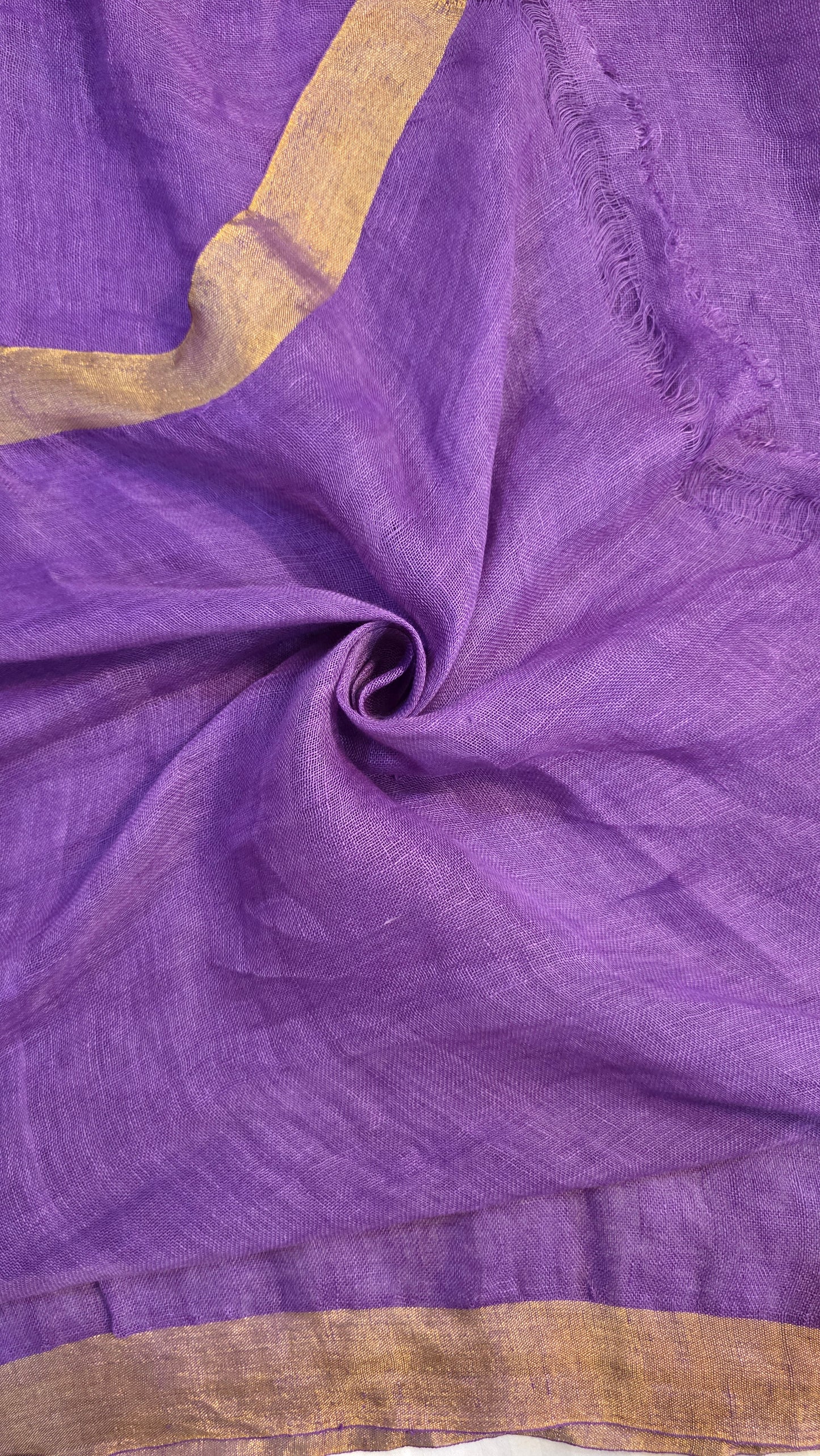 Lavender Pure Linen Lotus pallu
