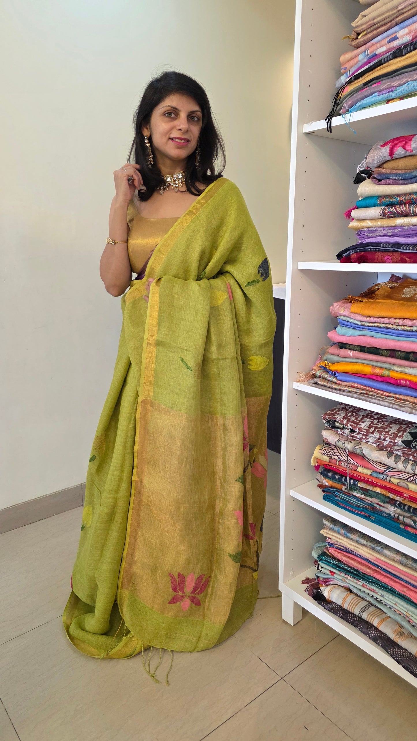 Green Linen Lotus jamdani Saree