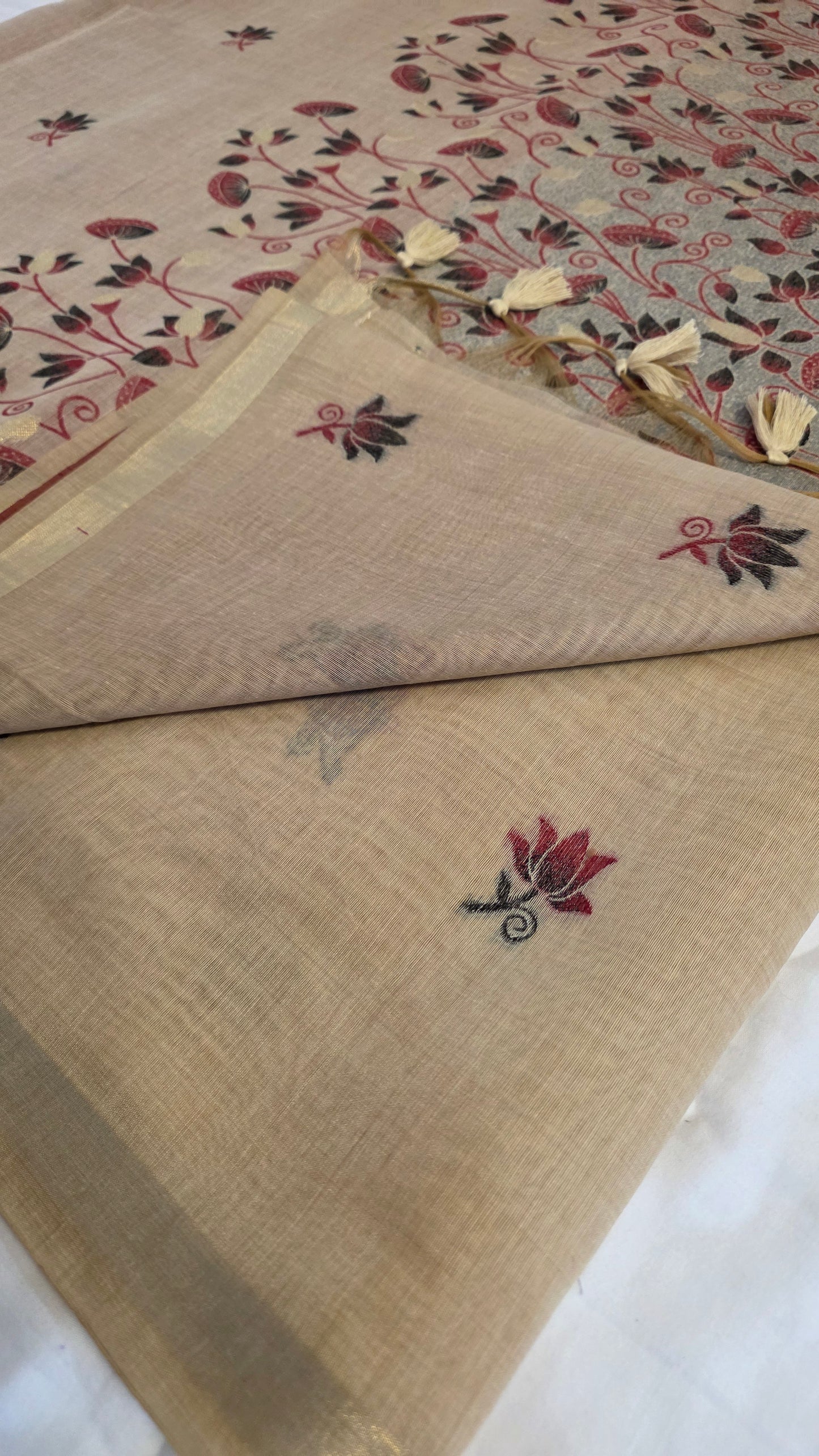 Ivory Pichwai Munga Silk Jamdani
