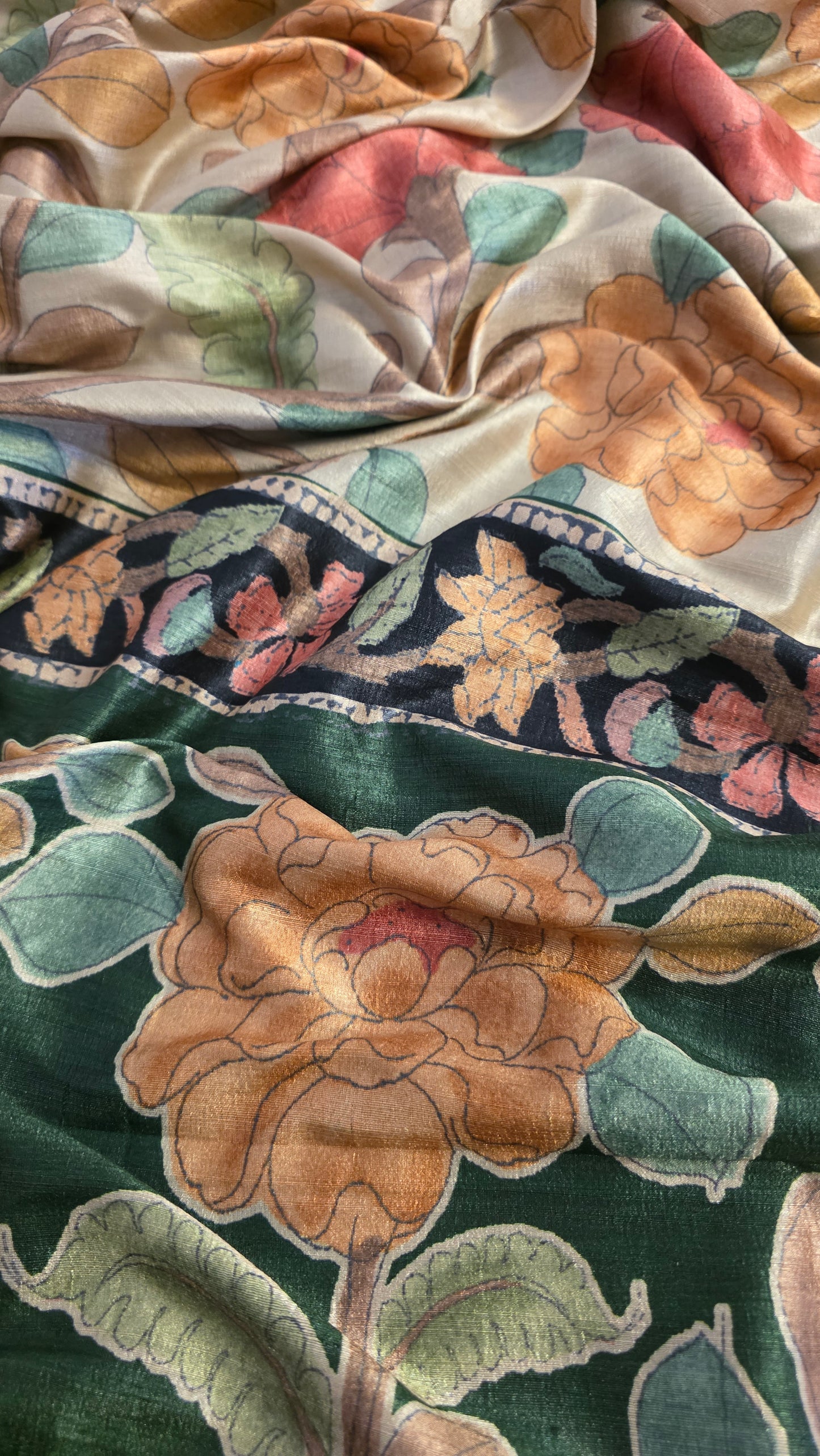 Ivory / green Tussar silk Kalamkari design Saree