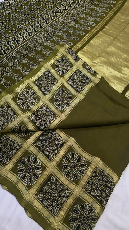Mehendi Green Modal silk Bandhej Tissue pallu