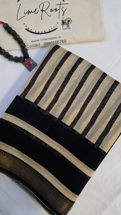 Black and White Handblocked Printed Maheshwari Silk Saree