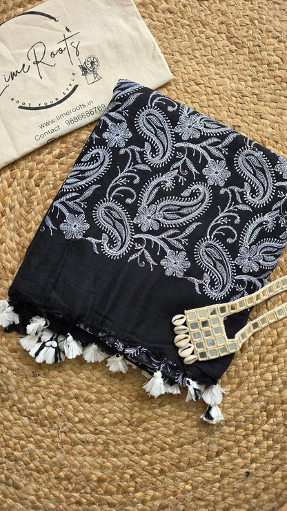 Adaa Black &White Mulmul Chikankari embroidery Saree