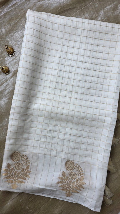 Ivory Checks Tussar silk Saree