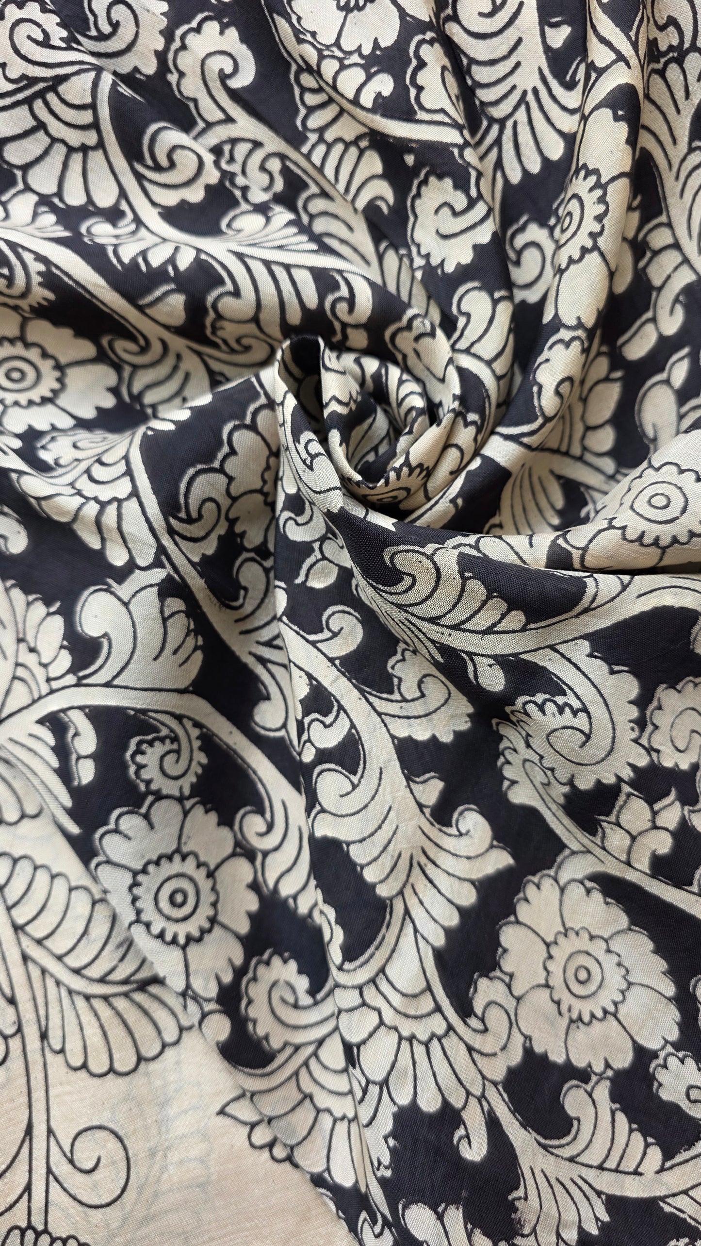 Katha ivory/black Chennuri Silk|kalamkari Saree