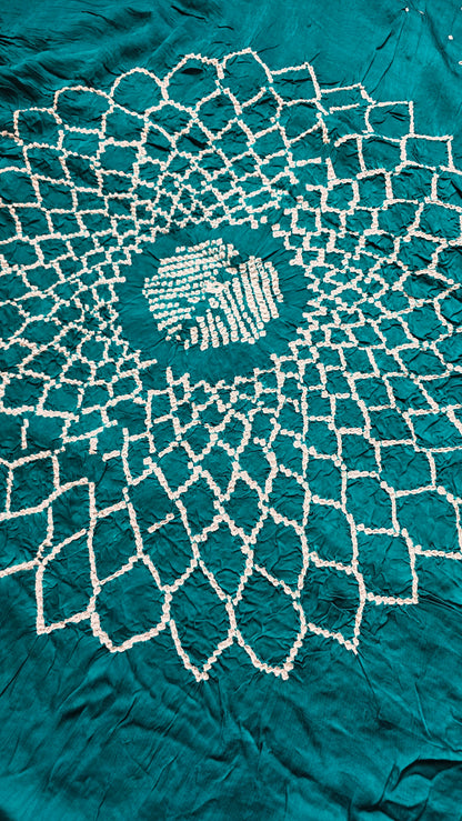 Boond| Emerald Green Bandhej with Rasmandal Pallu