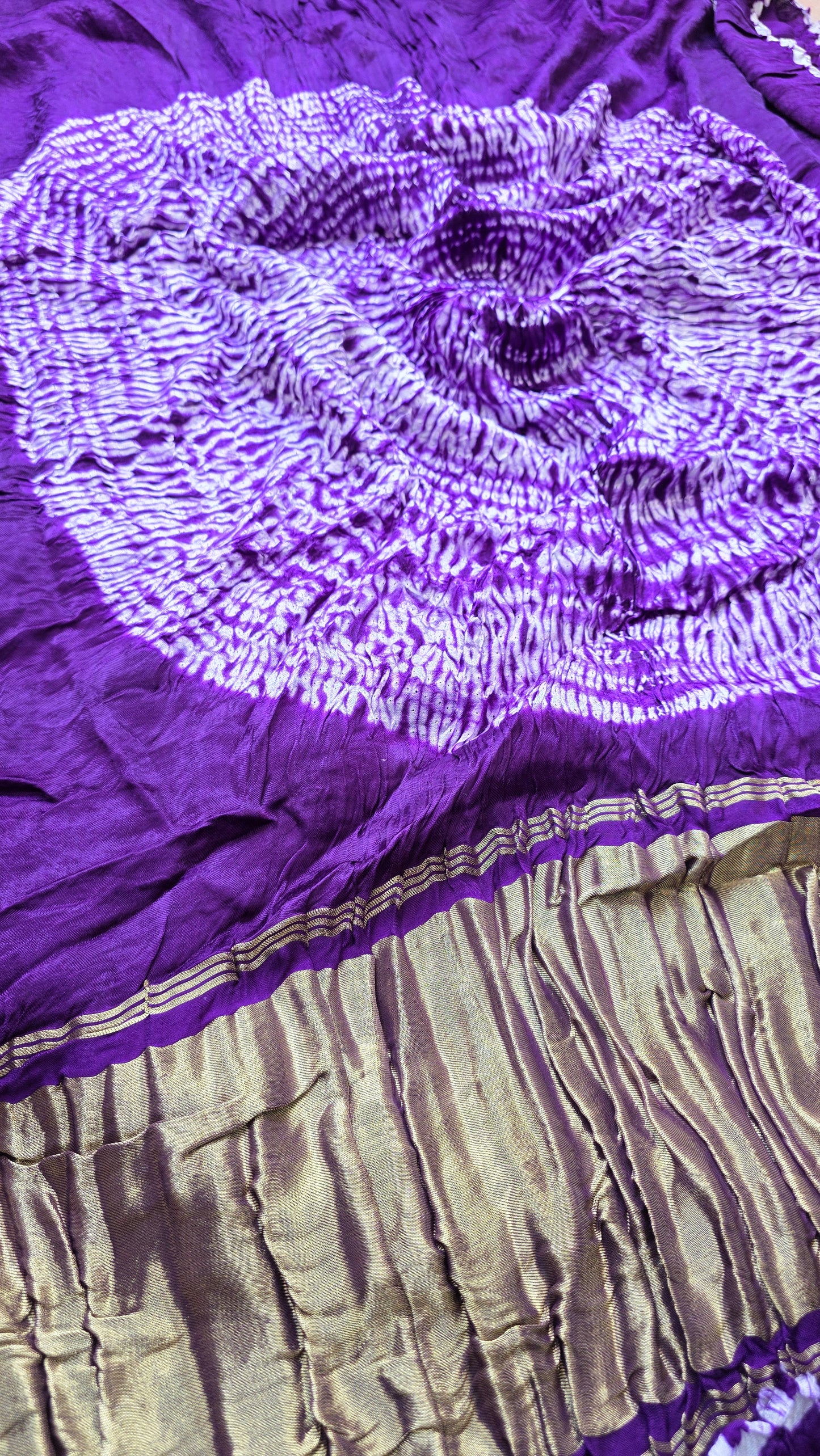 Boond| Purple plain Bandhej with Rasmandal Pallu