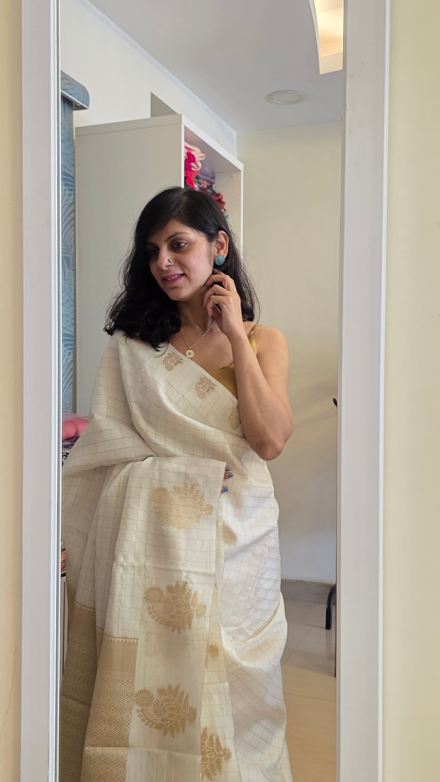Ivory Checks Tussar silk Saree