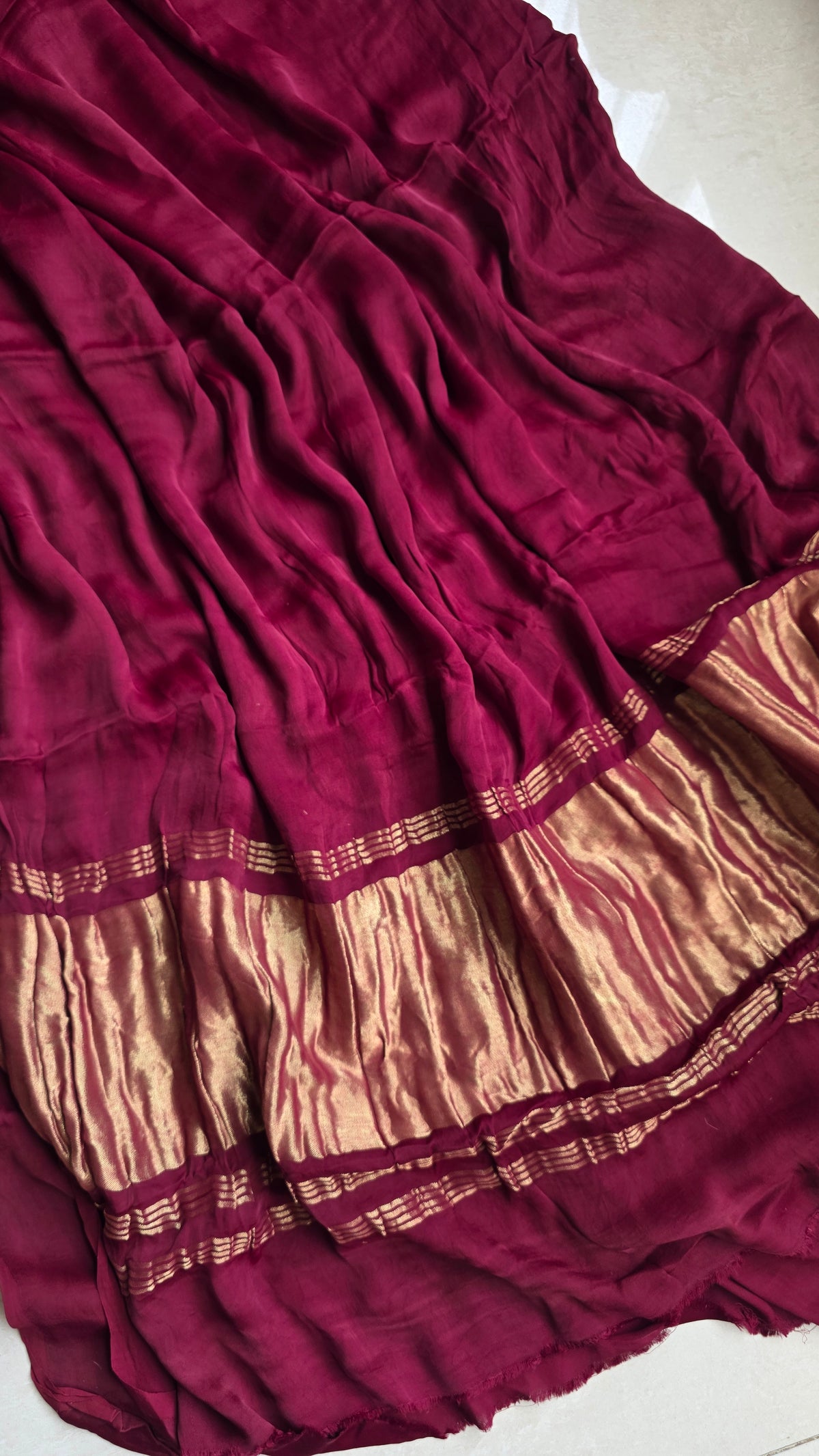 Aura Wine soft plain modal | Tissue pallu
