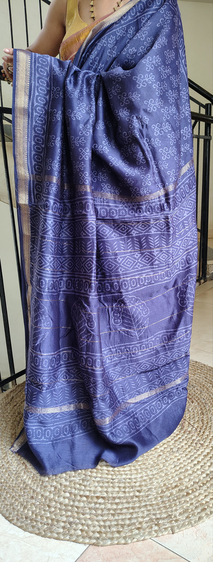 Handblock Printed Maheshwari Silk Saree – Lightweight, Traditional Elegance