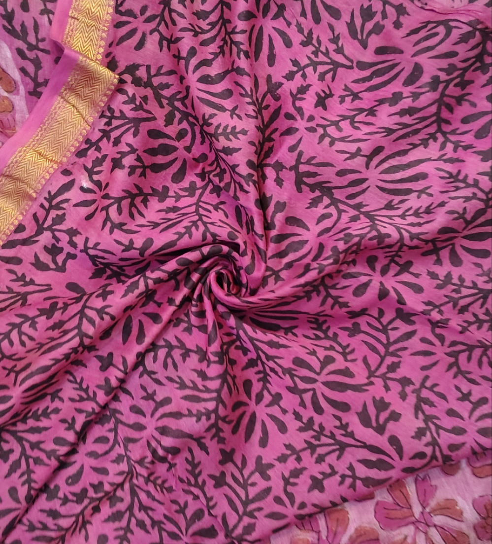 Handblock Printed Maheshwari Silk Saree – Lightweight, Traditional Elegance