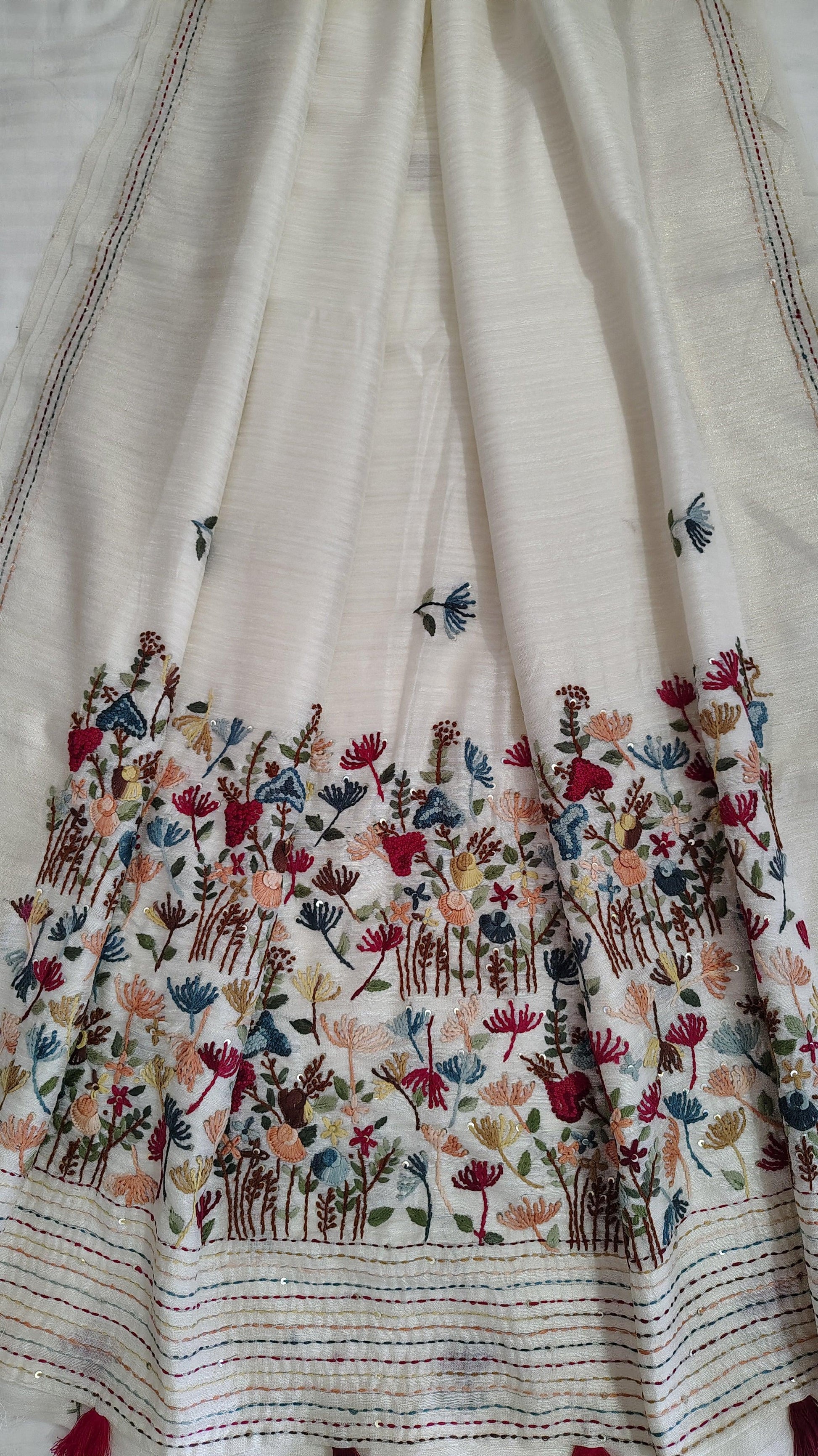 JUTE COTTON SAREE OFF WHITE , DESIGN VIEW
