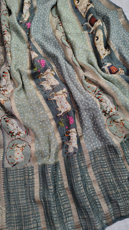 SOFT DOLA silk saree - Nandi motif , PALLU View