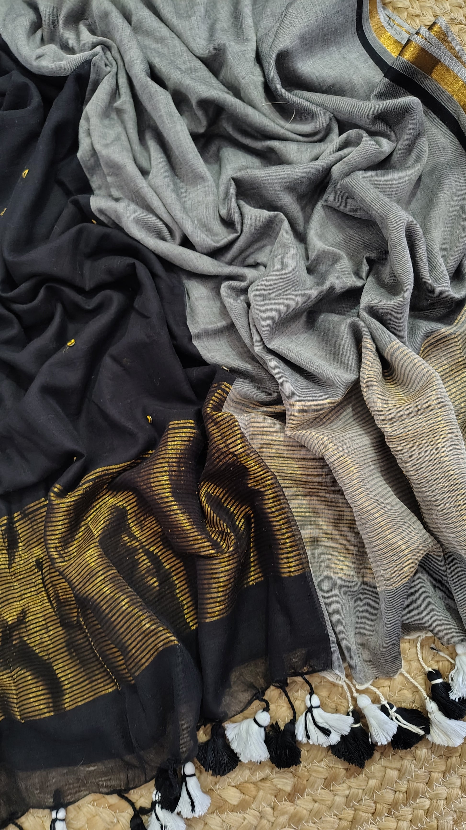 Mulmul cotton saree - half and half full view