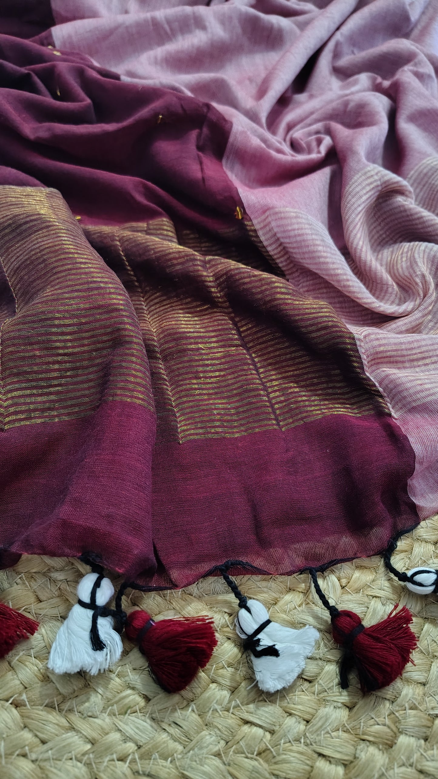 Handwoven Mul cotton saree with zari pallu - pink and wine saree