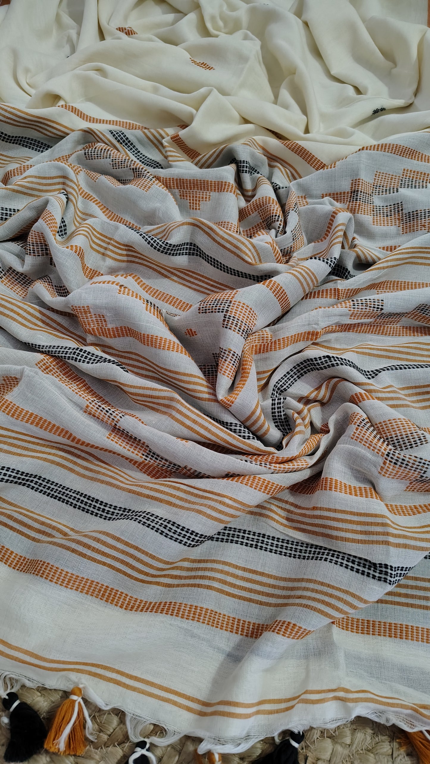 Pure handwoven two toned Khadi Cotton Saree |Jamdani Weave saree with blouse