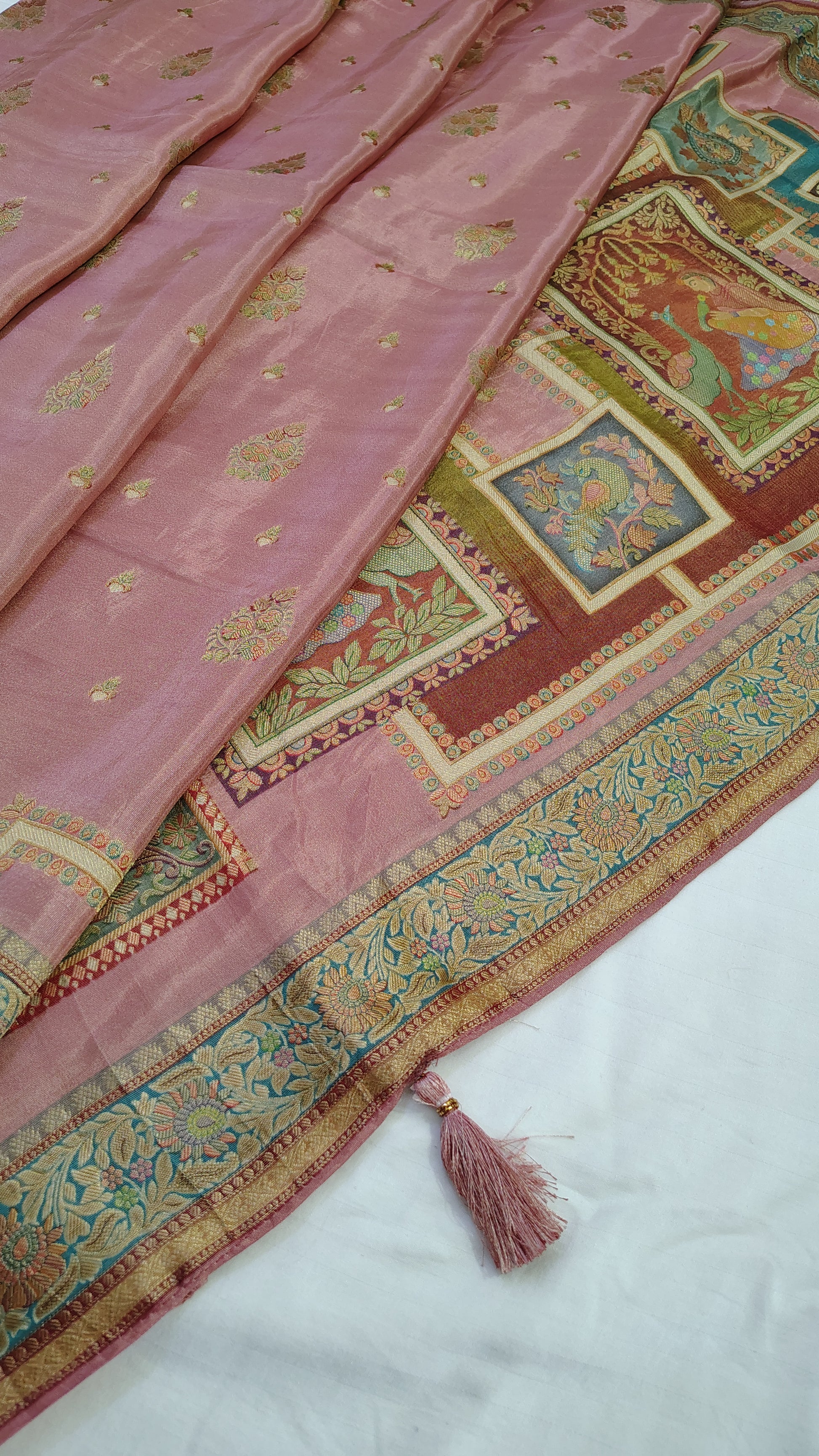 Banarasi tissue silk saree with figure motifs