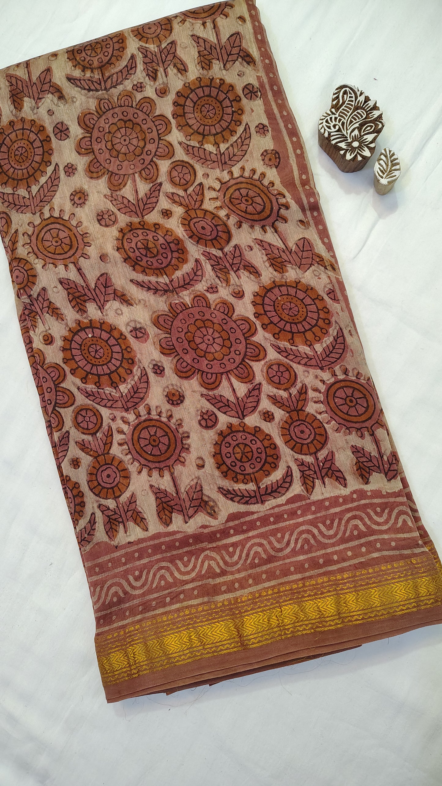 Handblock Printed Maheshwari Silk Saree – Lightweight, Traditional Elegance