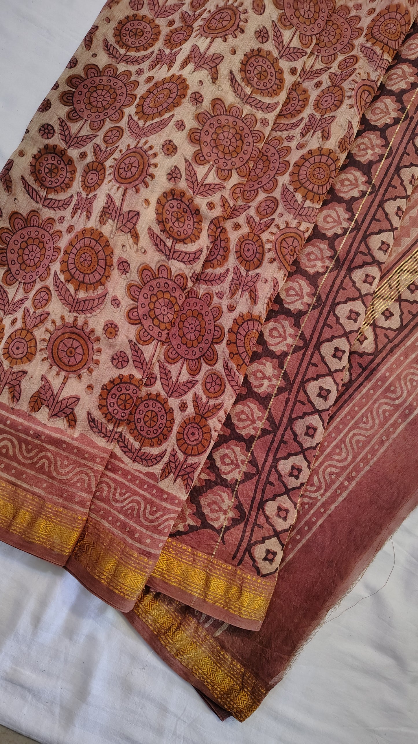 Handblock Printed Maheshwari Silk Saree – Lightweight, Traditional Elegance