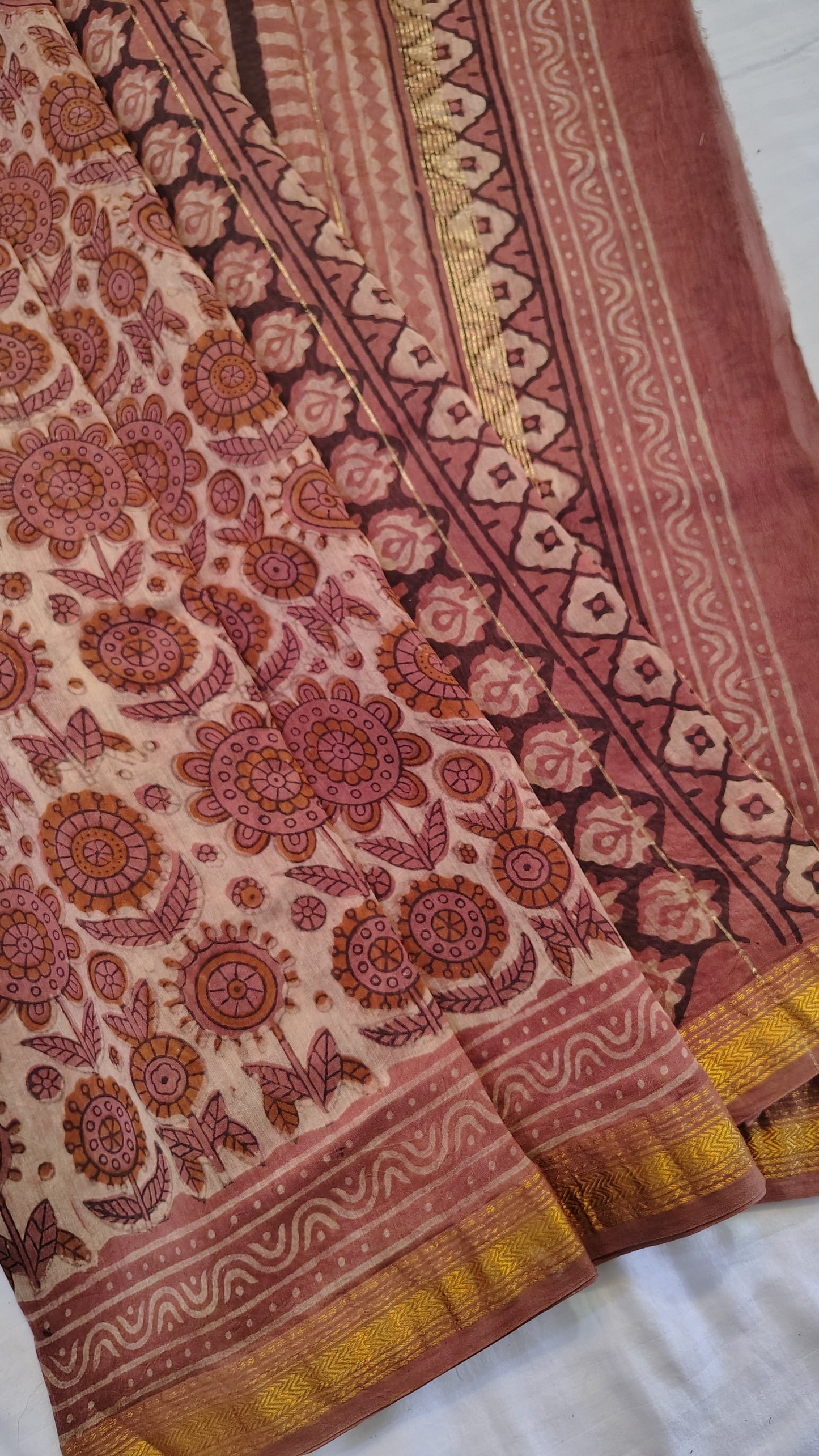 Handblock Printed Maheshwari Silk Saree – Lightweight, Traditional Elegance