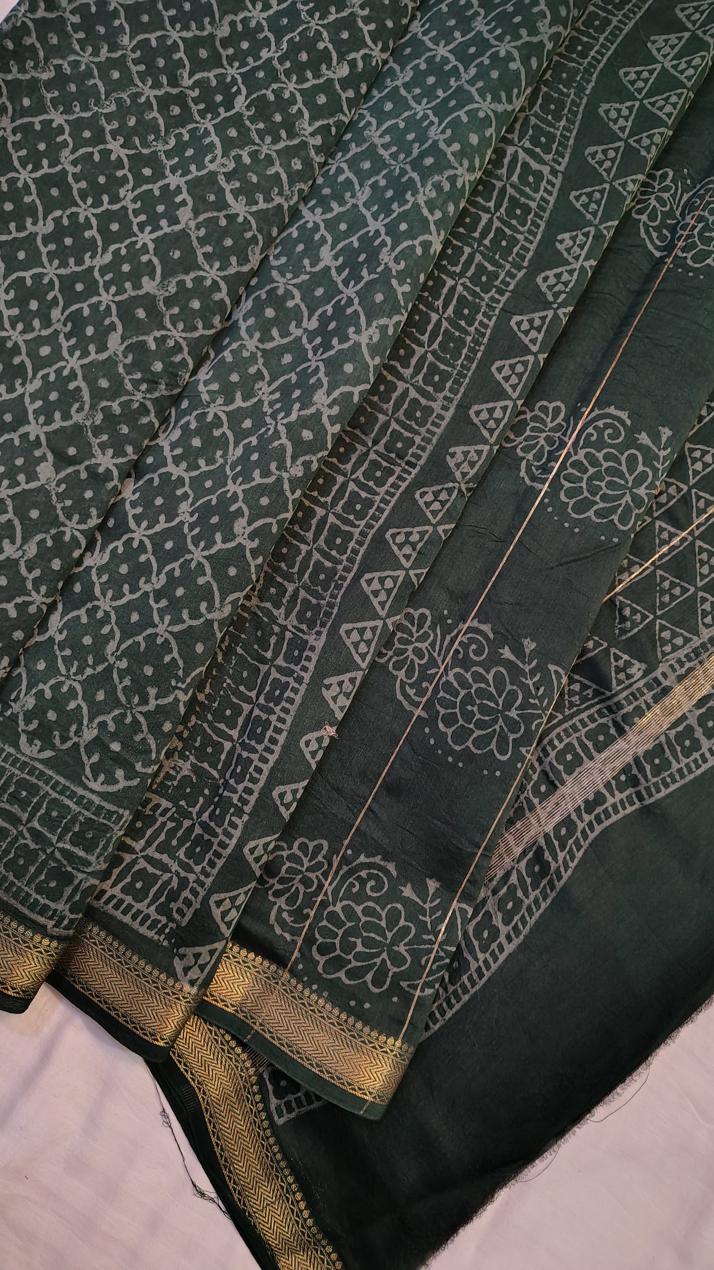 Handblock Printed Maheshwari Silk Saree – Lightweight, Traditional Elegance