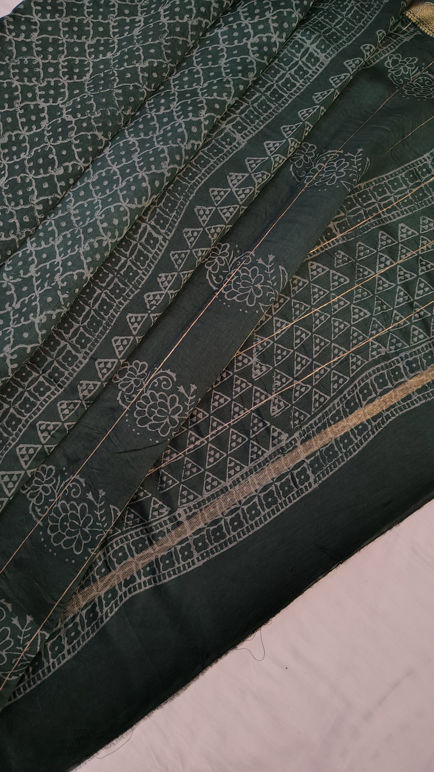 Handblock Printed Maheshwari Silk Saree – Lightweight, Traditional Elegance