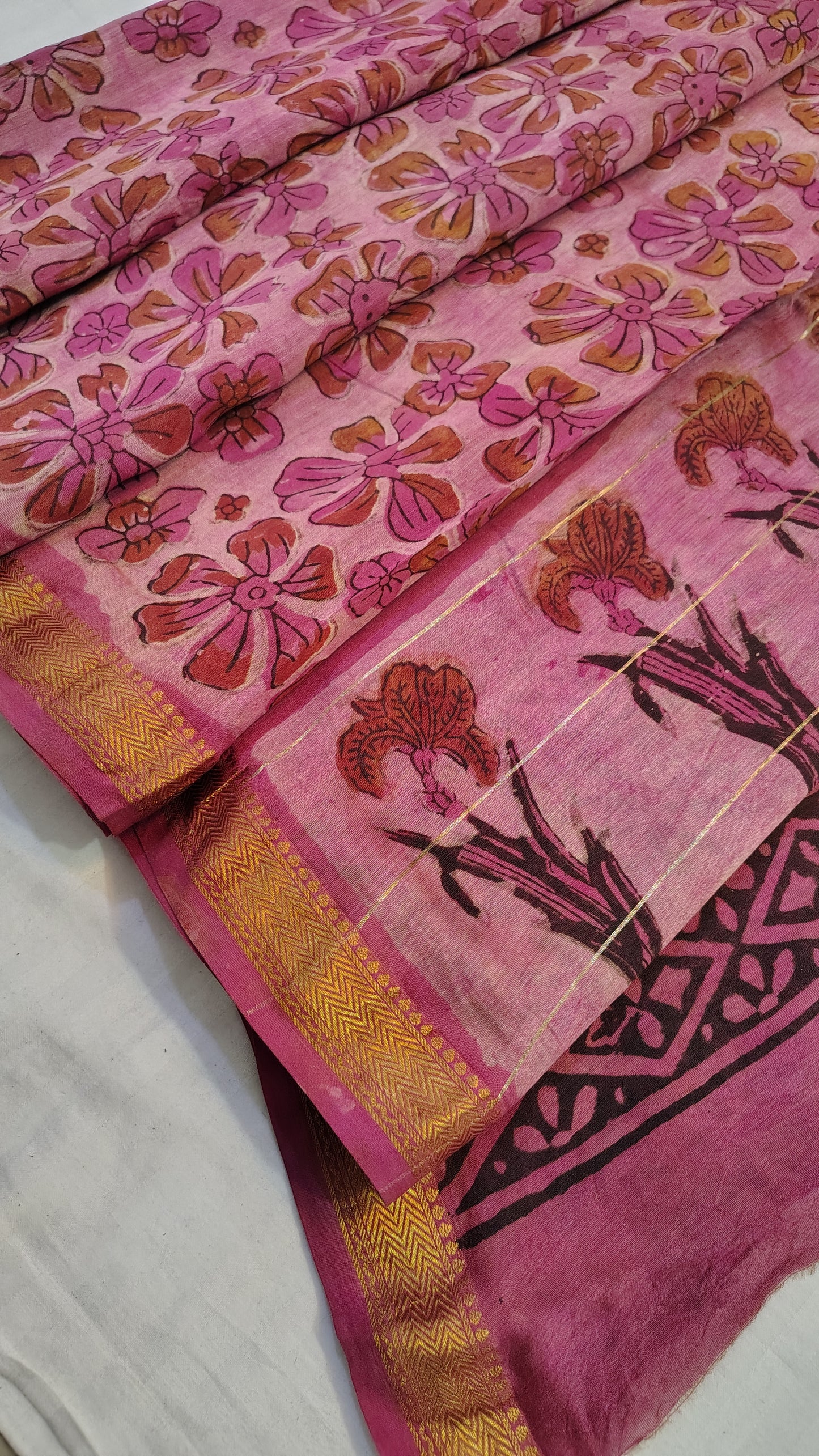 Handblock Printed Maheshwari Silk Saree – Lightweight, Traditional Elegance