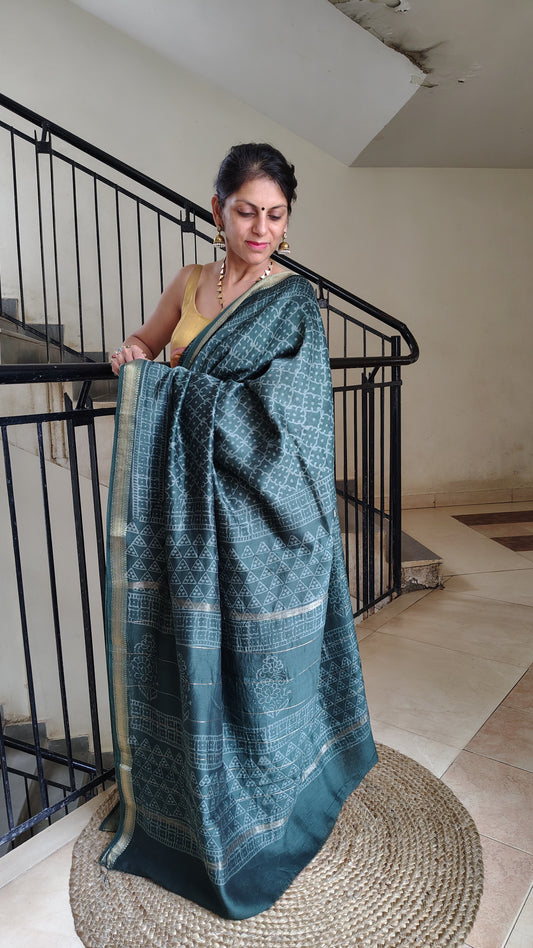 Handblock Printed Maheshwari Silk Saree – Lightweight, Traditional Elegance