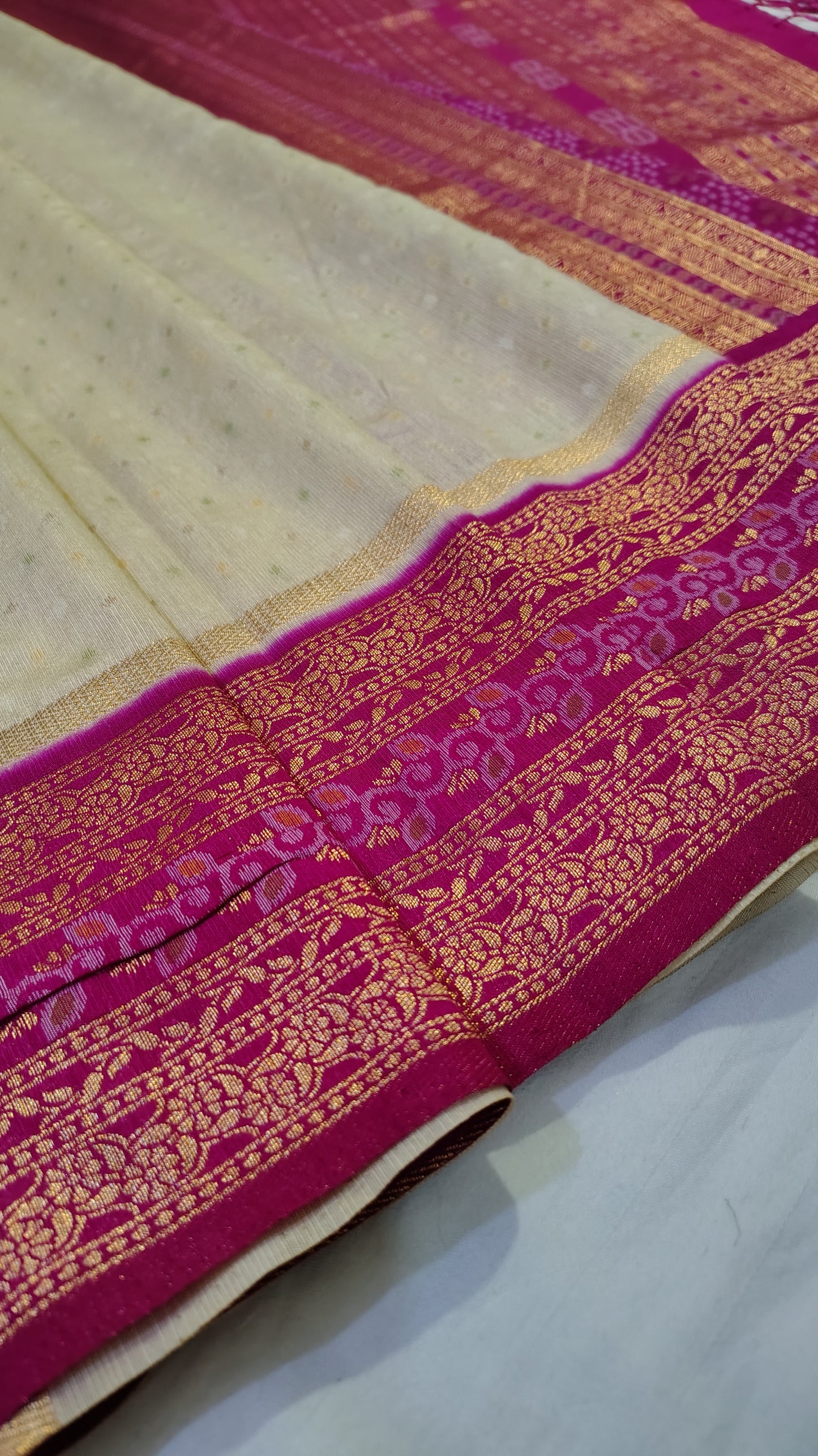 Traditional TUSSAR SILK Saree – Perfect for Festive and Wedding Looks