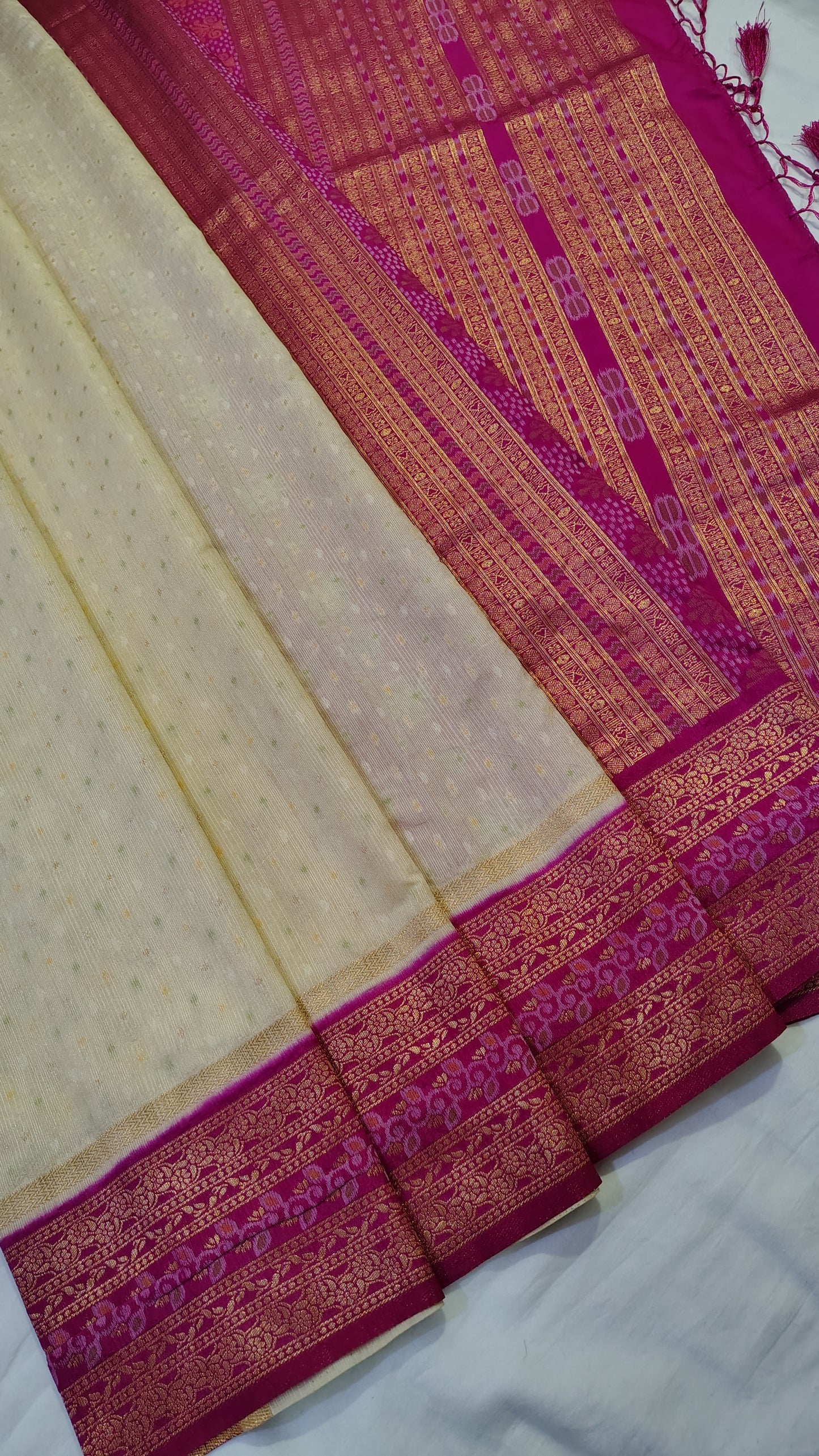 Traditional TUSSAR SILK Saree – Perfect for Festive and Wedding Looks