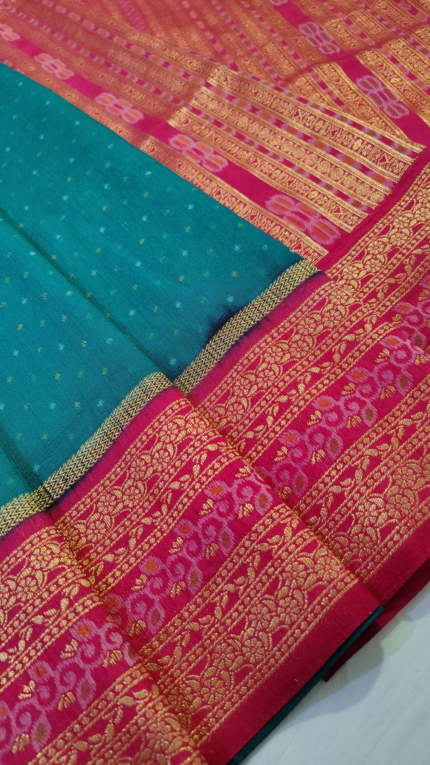 Traditional TUSSAR SILK Saree – Perfect for Festive and Wedding Looks