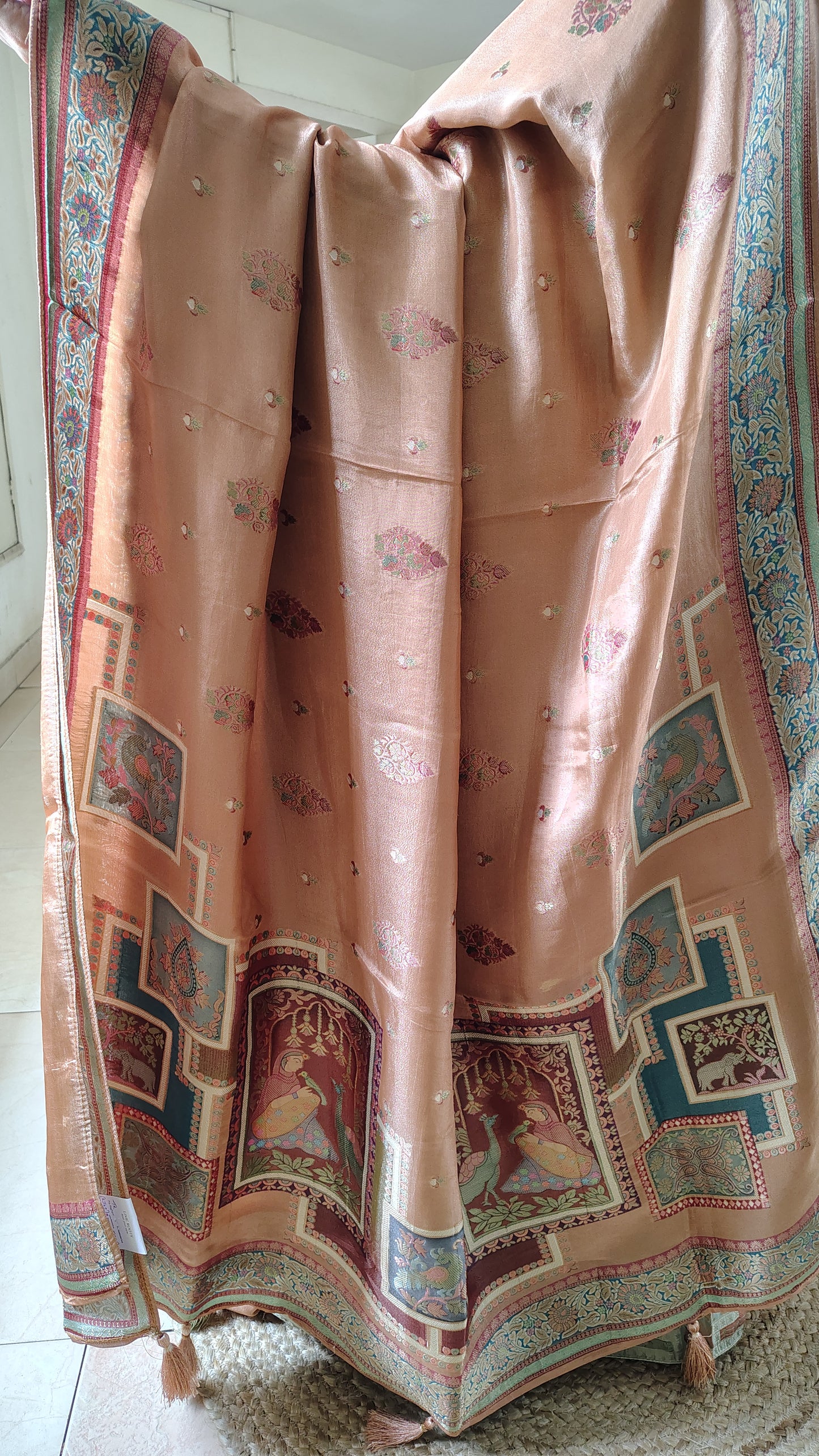 Banarasi Tissue Silk Saree with Figure Weaves – Heritage Elegance in Gold