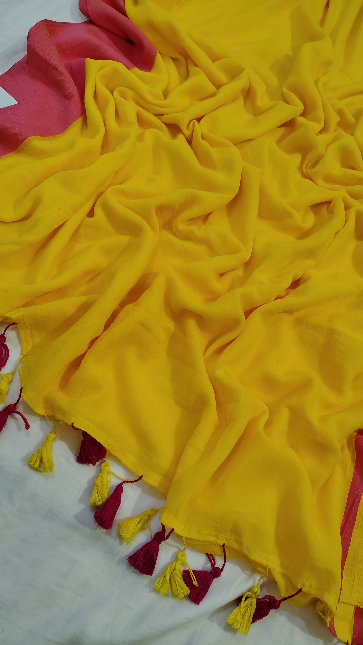 Kareena Kapoor plain mul cotton yellow / pink Mul cotton Saree