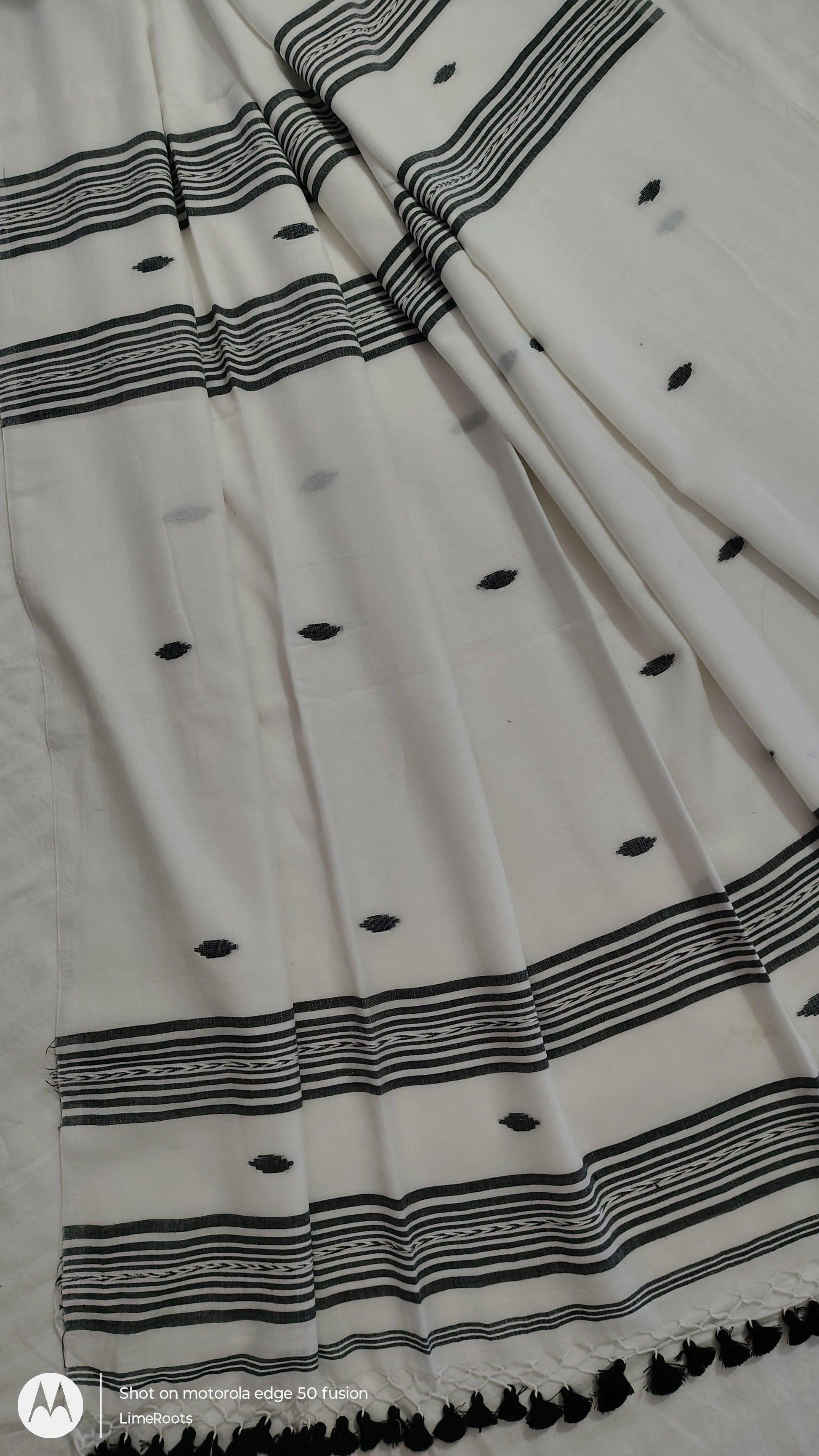 MULMUL SAREE - PALLU VIEW